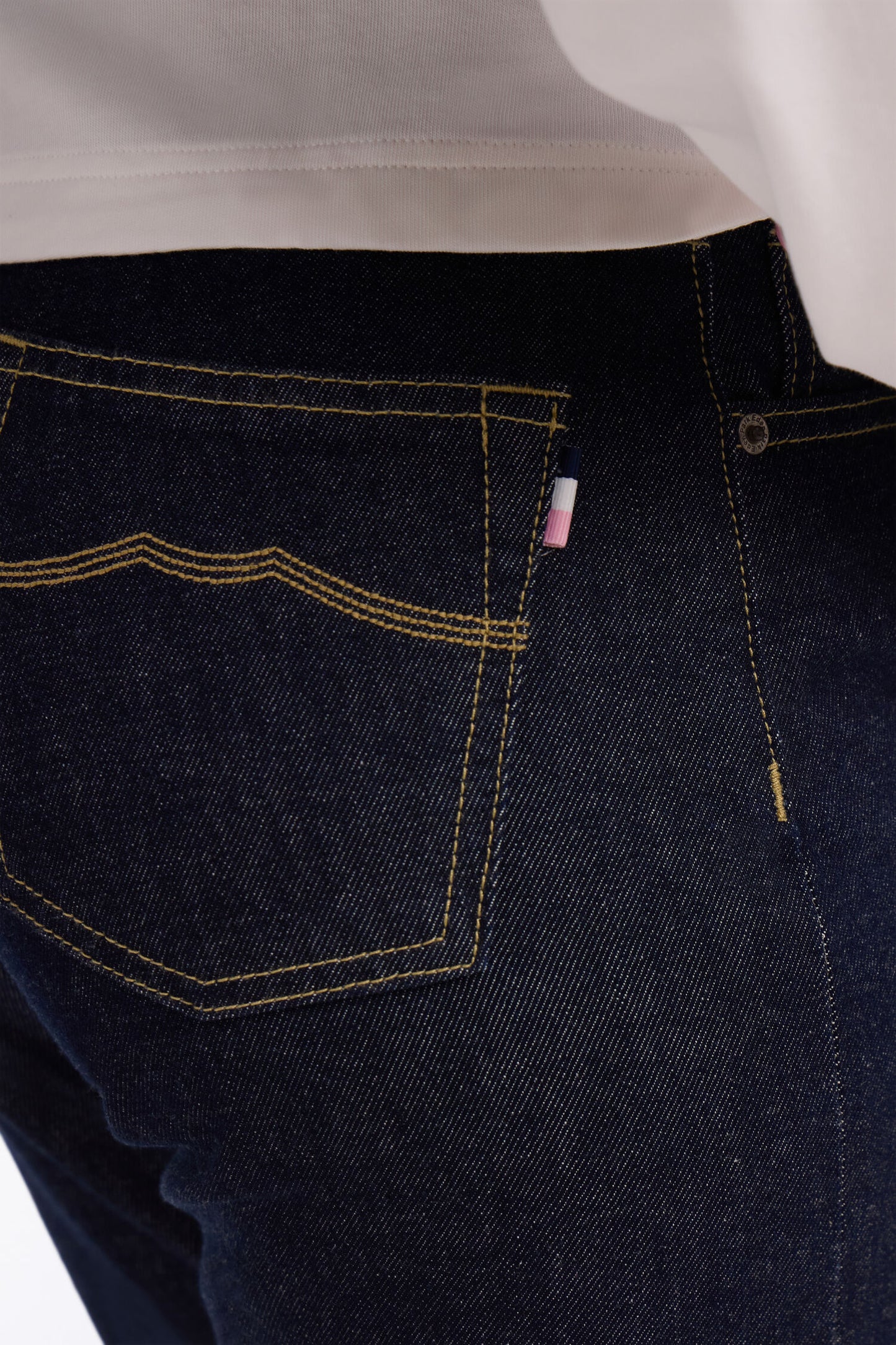 Jean en denim brut coupe regular