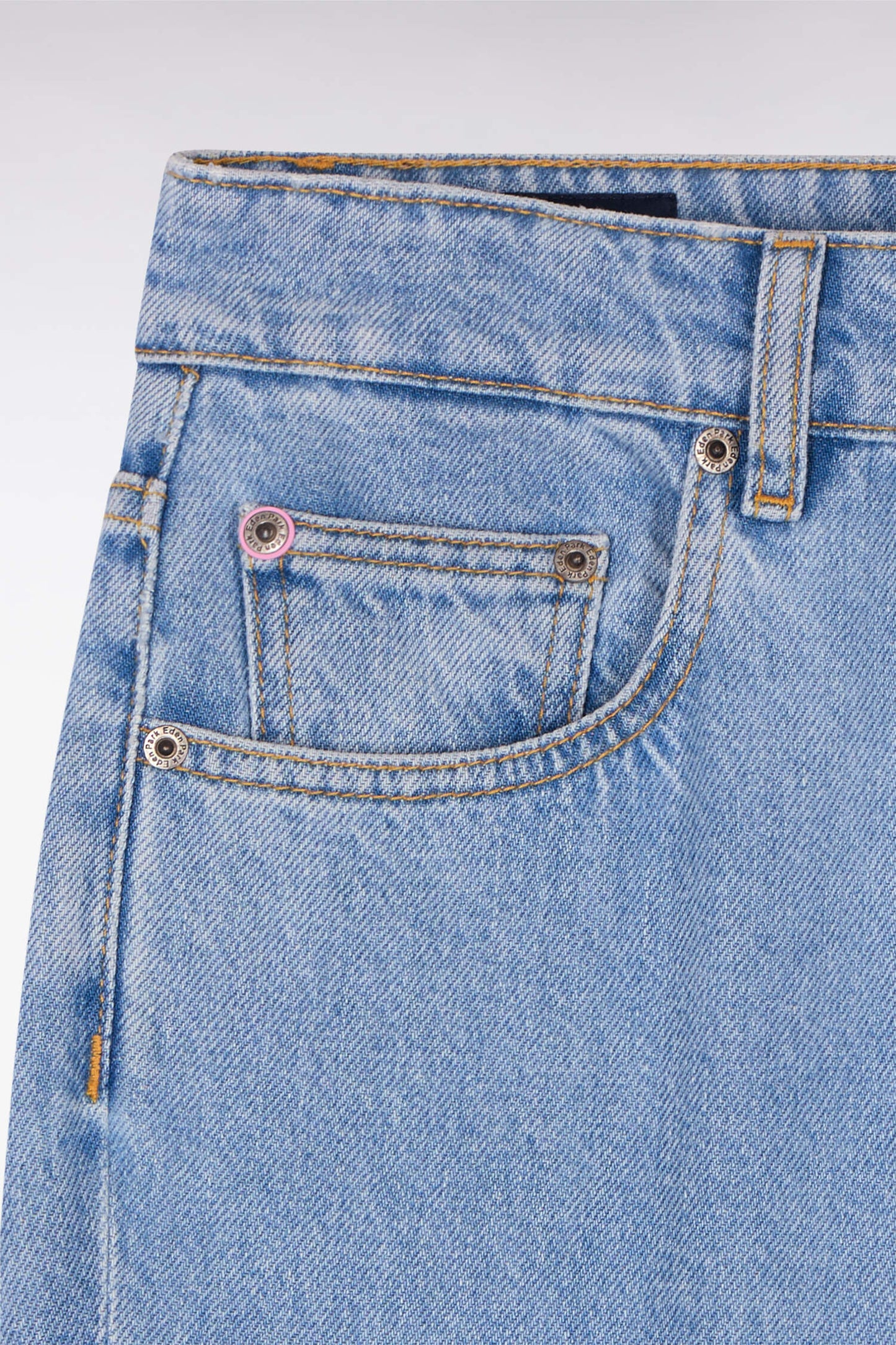 Jean coupe flare en denim brut