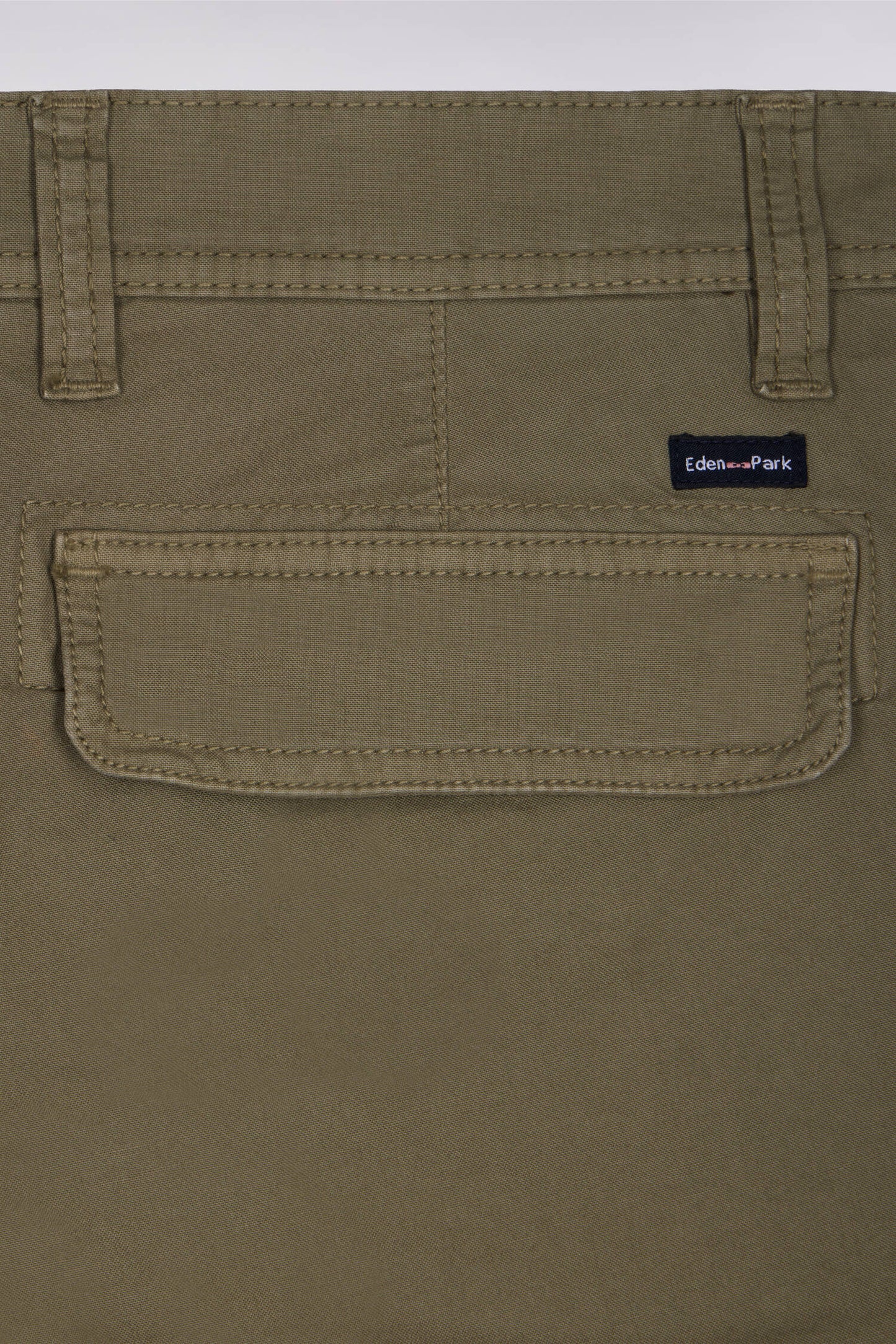 Bermuda cargo en coton kaki