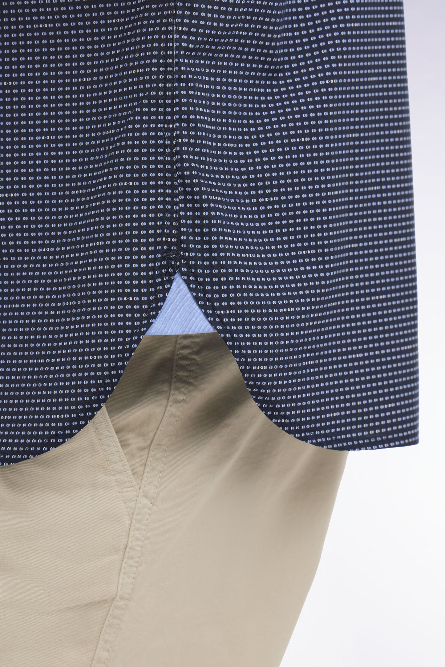 Chemise à manches courtes en coton marine à micromotifs bleu ciel