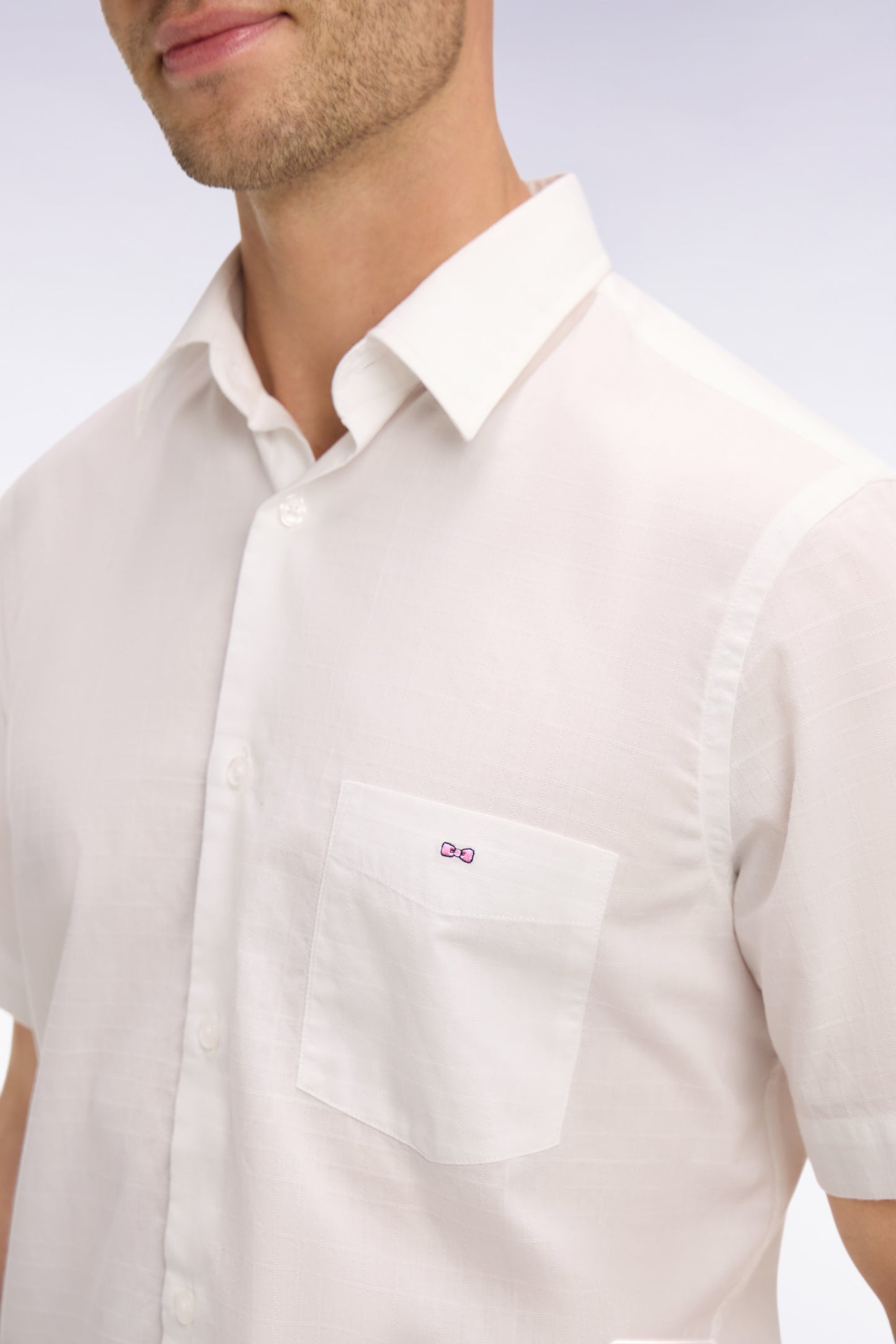 Chemise à manches courtes en coton blanc coupe slim