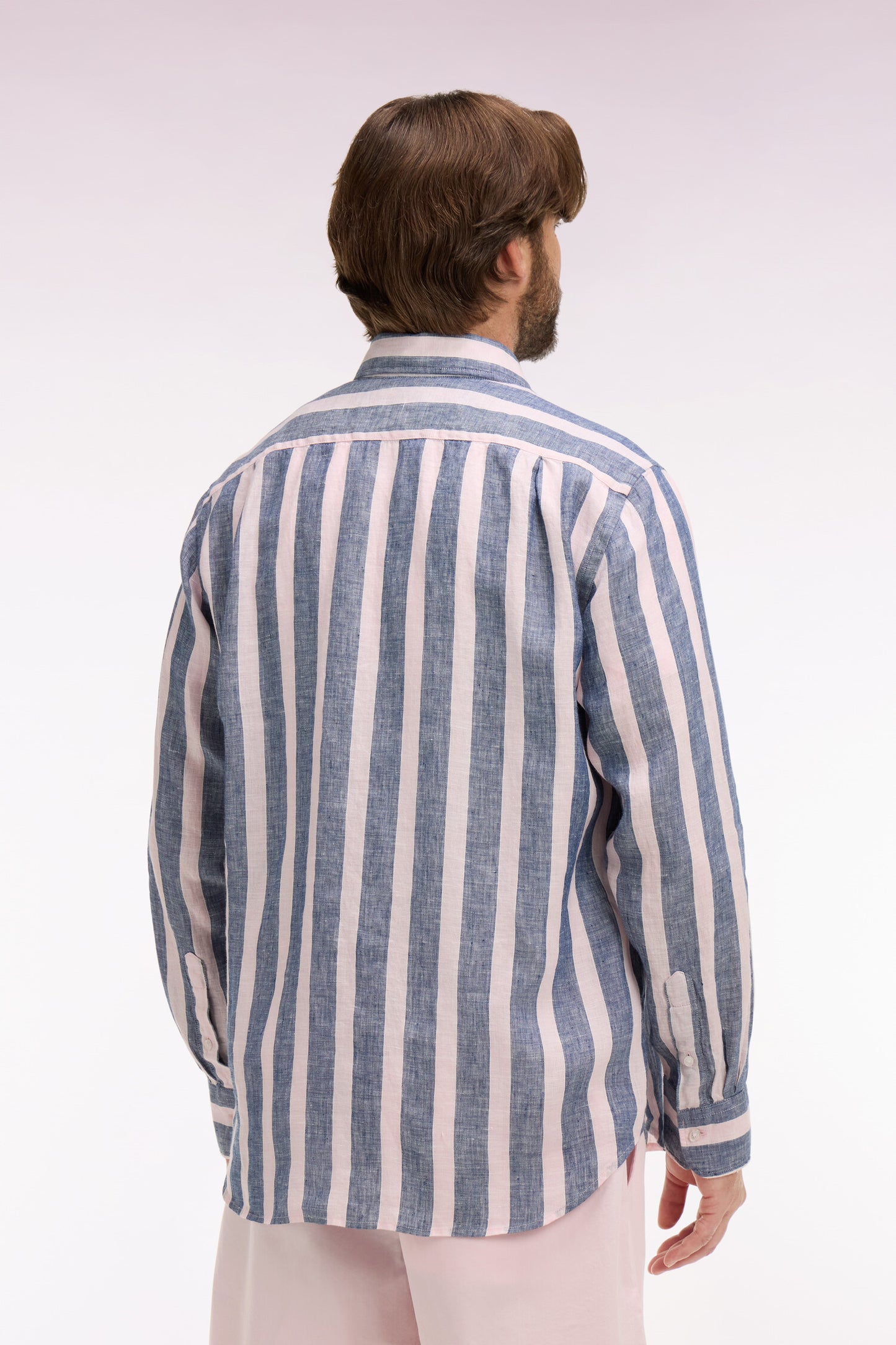 Chemise en lin marine à rayures bâtons