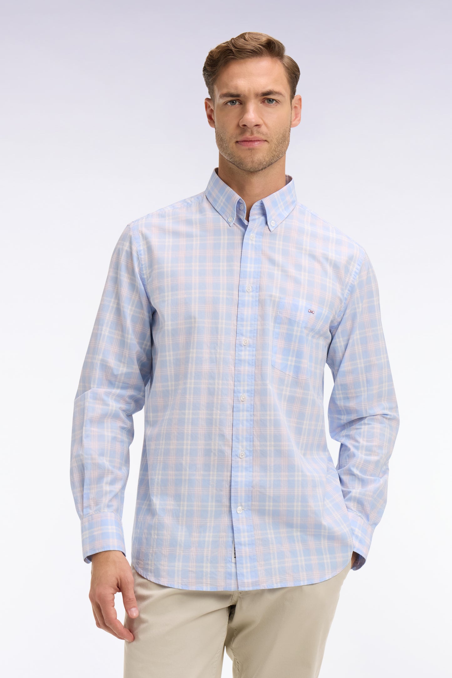 Chemise en coton à carreaux bleu ciel coupe regular