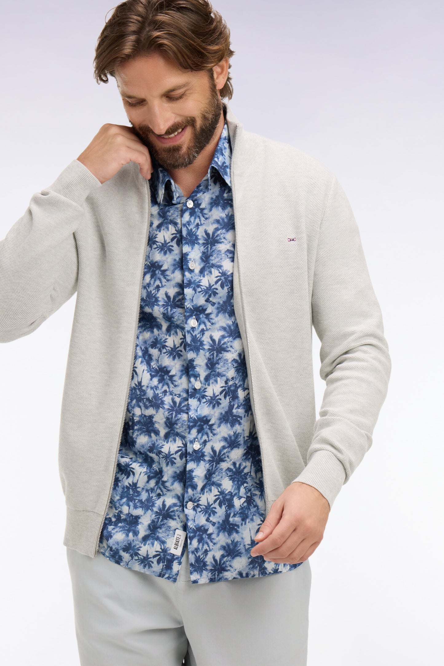 Cardigan zippé en coton gris clair