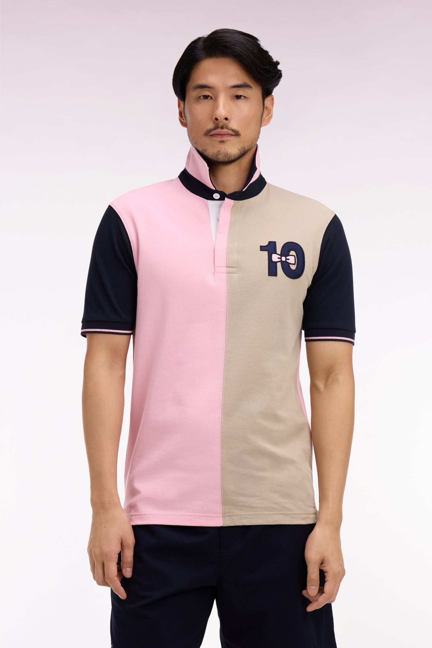 Maillot à manches courtes en coton bicolore rose et beige broderie 10 coupe Regular