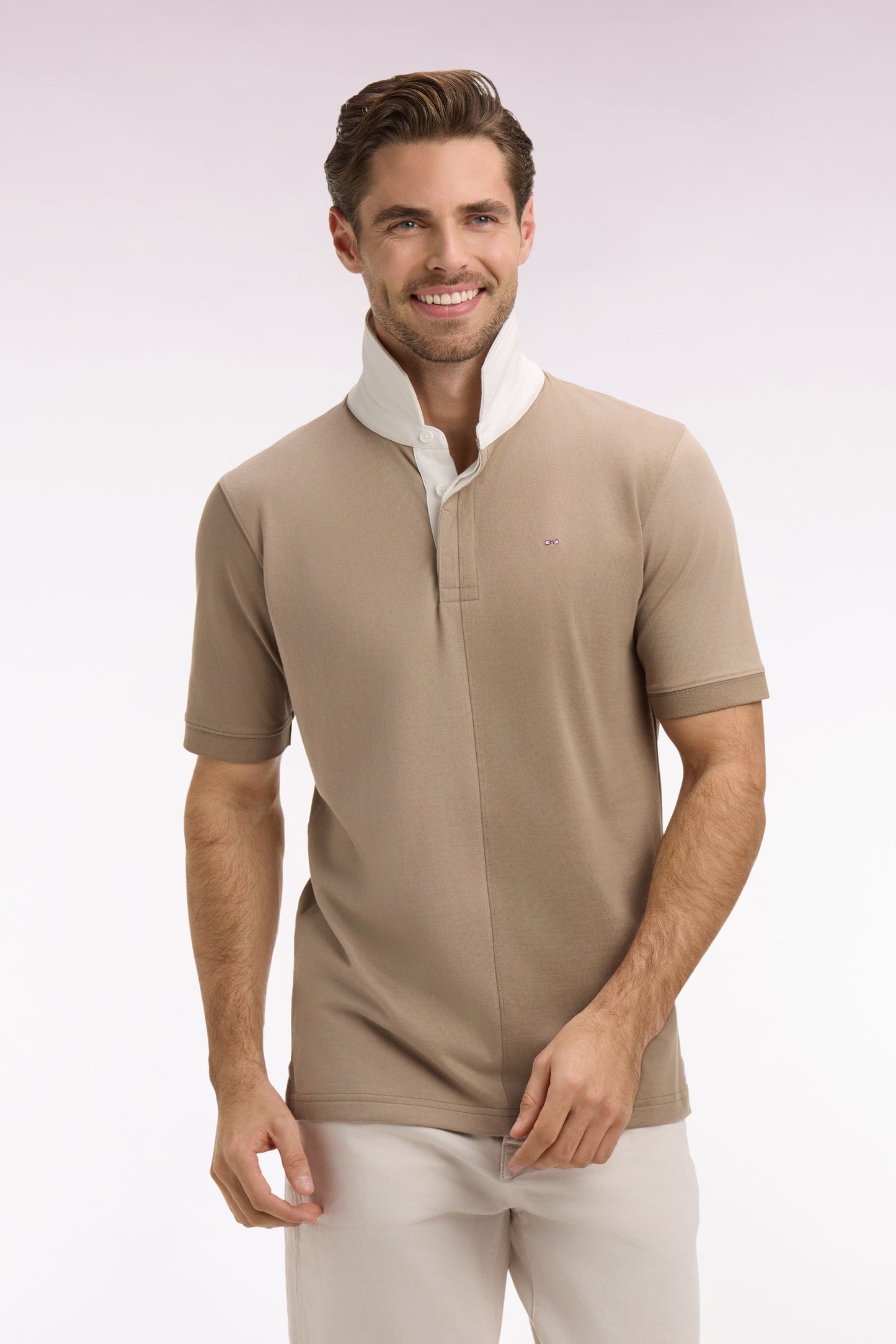 Short-sleeved jersey with vertical cutouts in beige cotton, regular fit