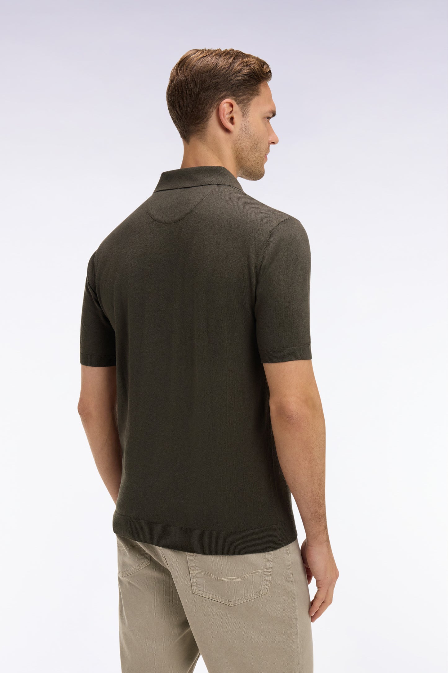 Pull manches courtes col polo en coton et soie mélangés kaki