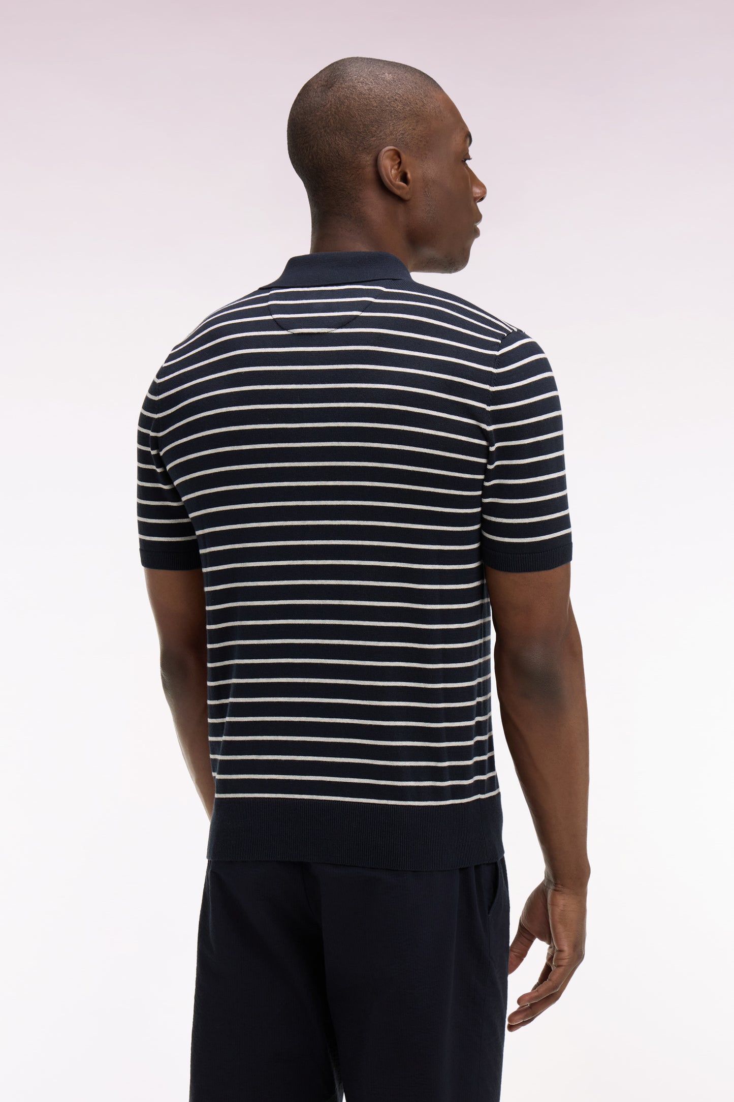 Pull manches courtes à col polo en coton rayé gris