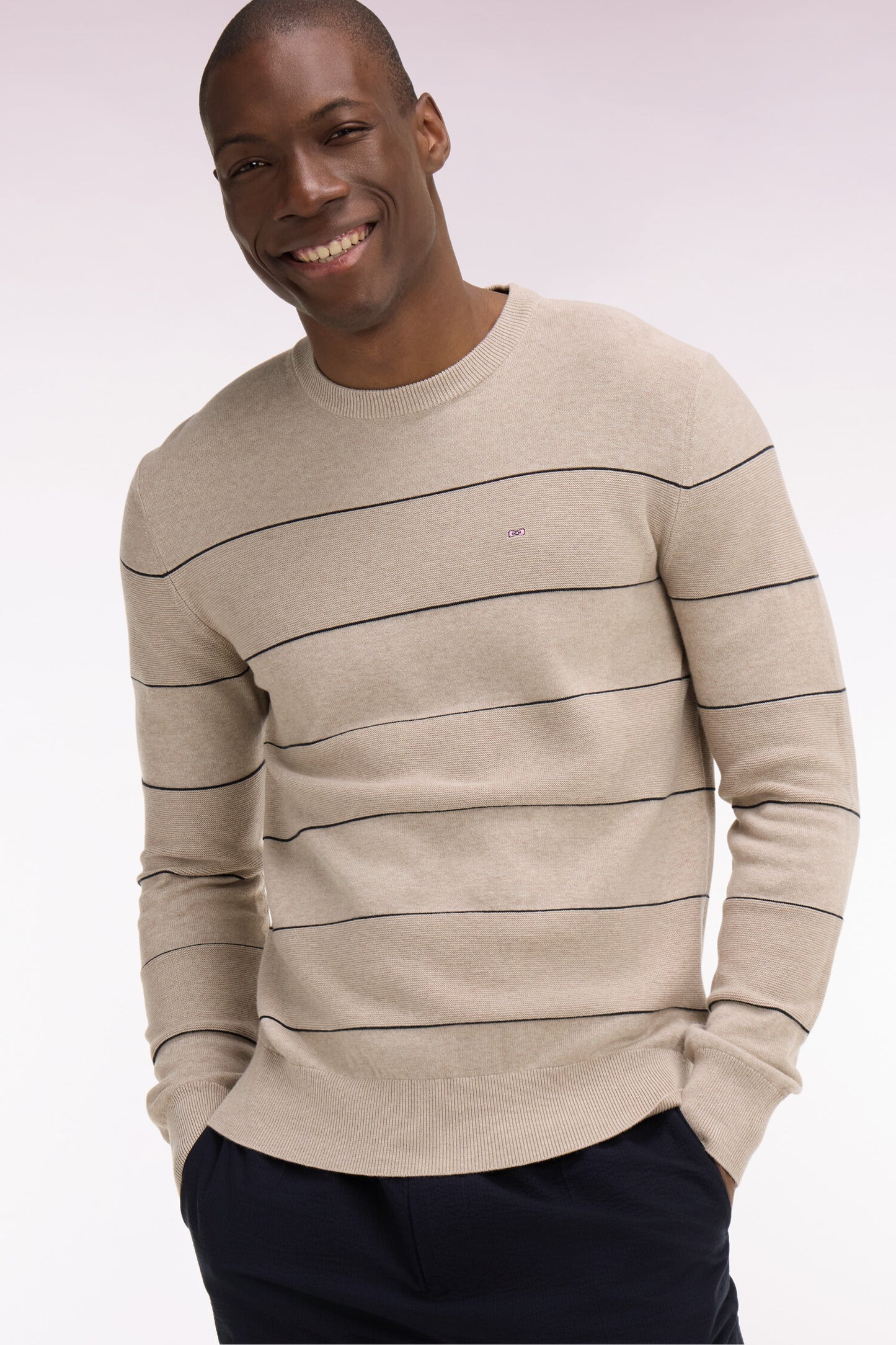 Pull col rond en coton beige rayé