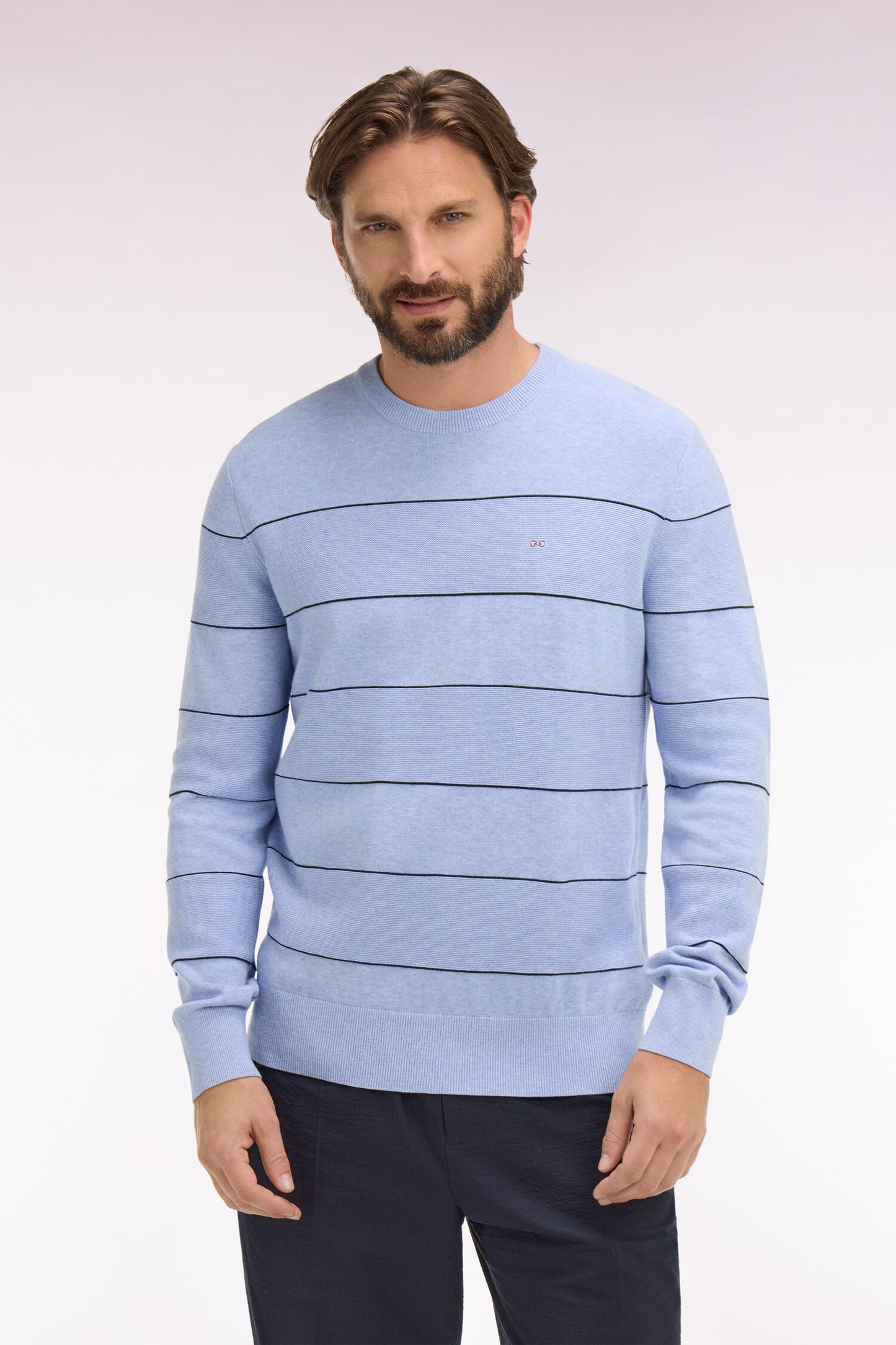 Pull col rond en coton ciel rayé
