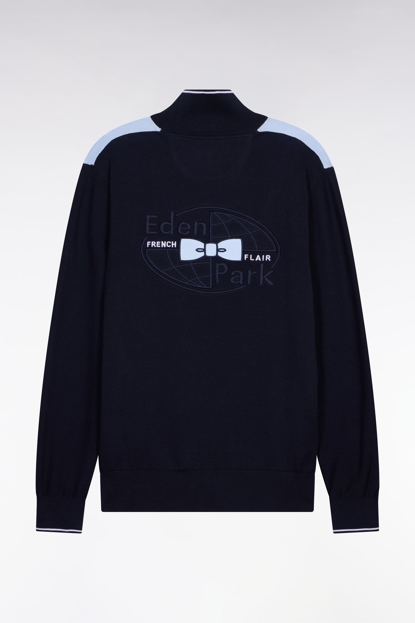 Pull à col maillot en coton ciel brodé