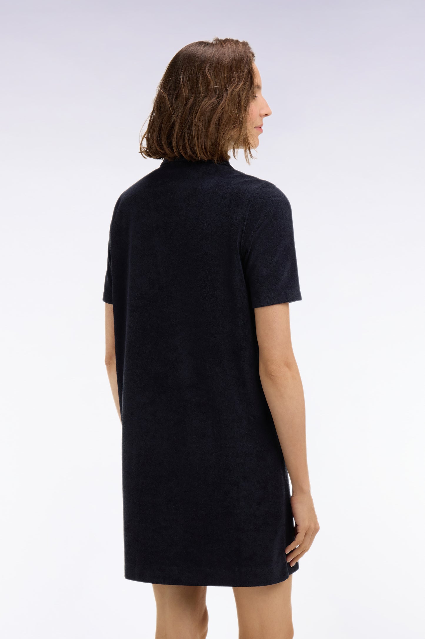 Robe courte en éponge marine coupe droite