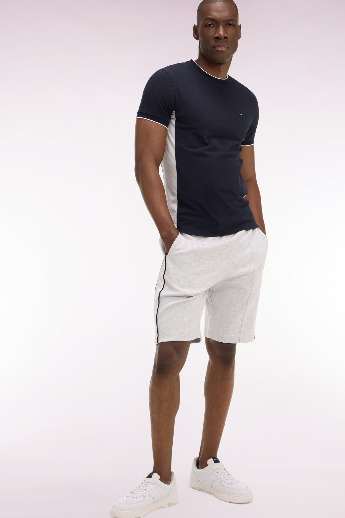 Short en interlock à découpes gris et blanc