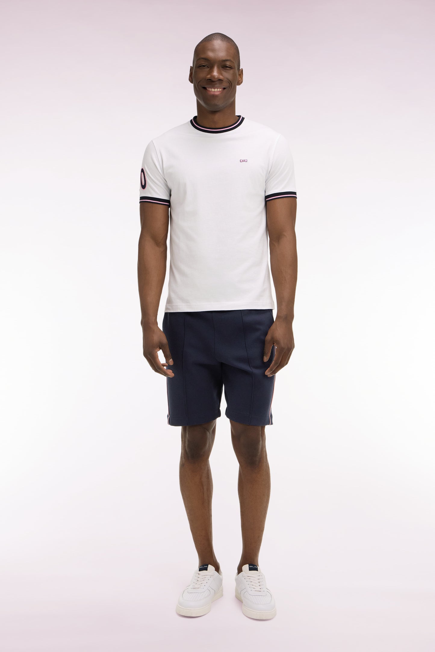 Short en molleton marine passepoils roses