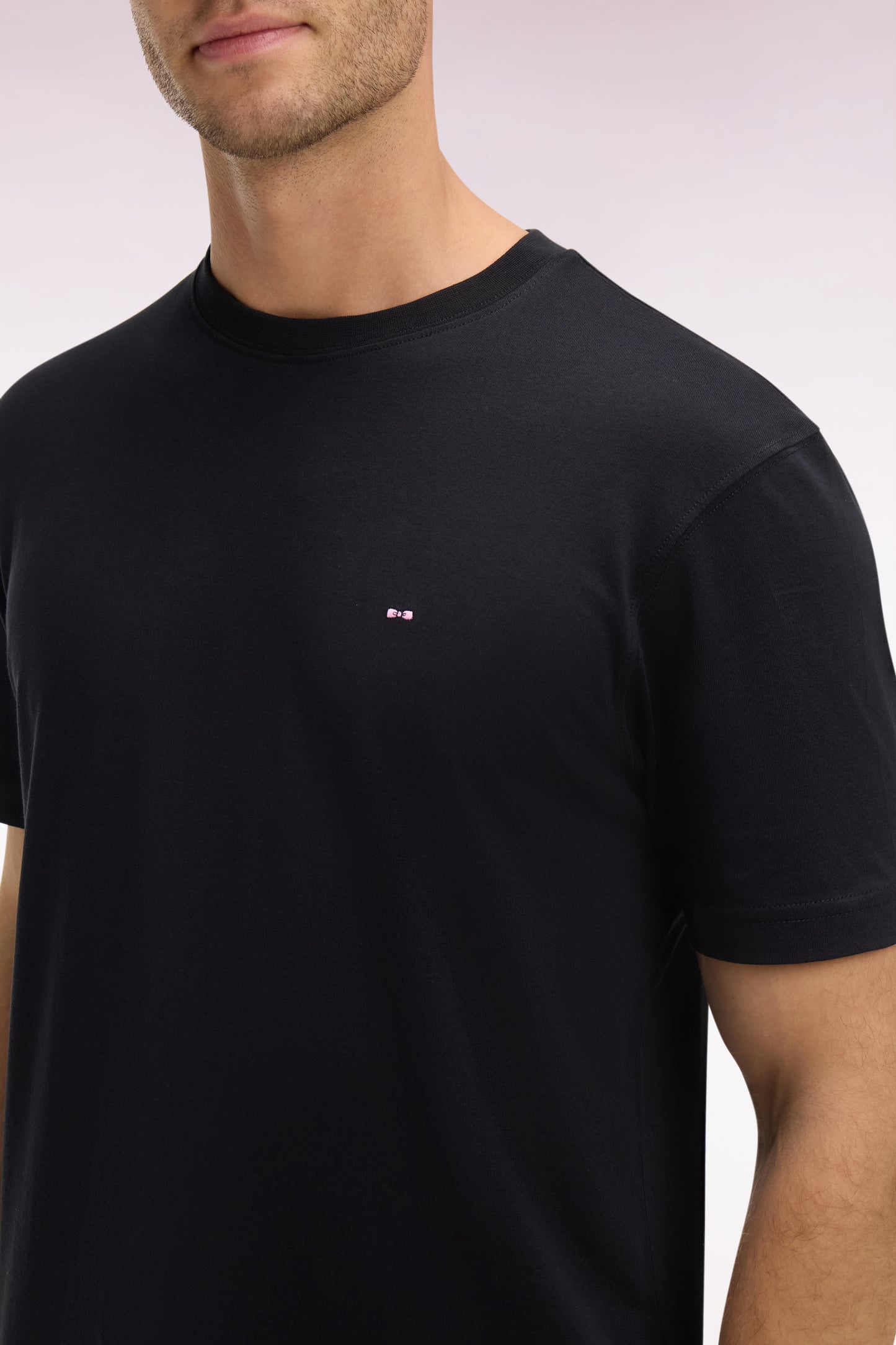 T-shirt à manches courtes en coton Pima noir brodé coupe regular