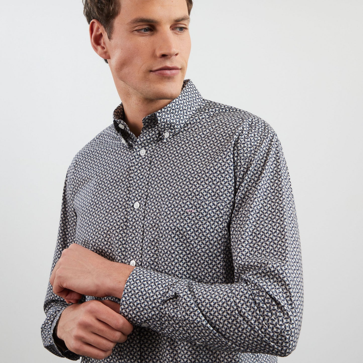 Dark blue straight-cut cotton shirt with exclusive print
