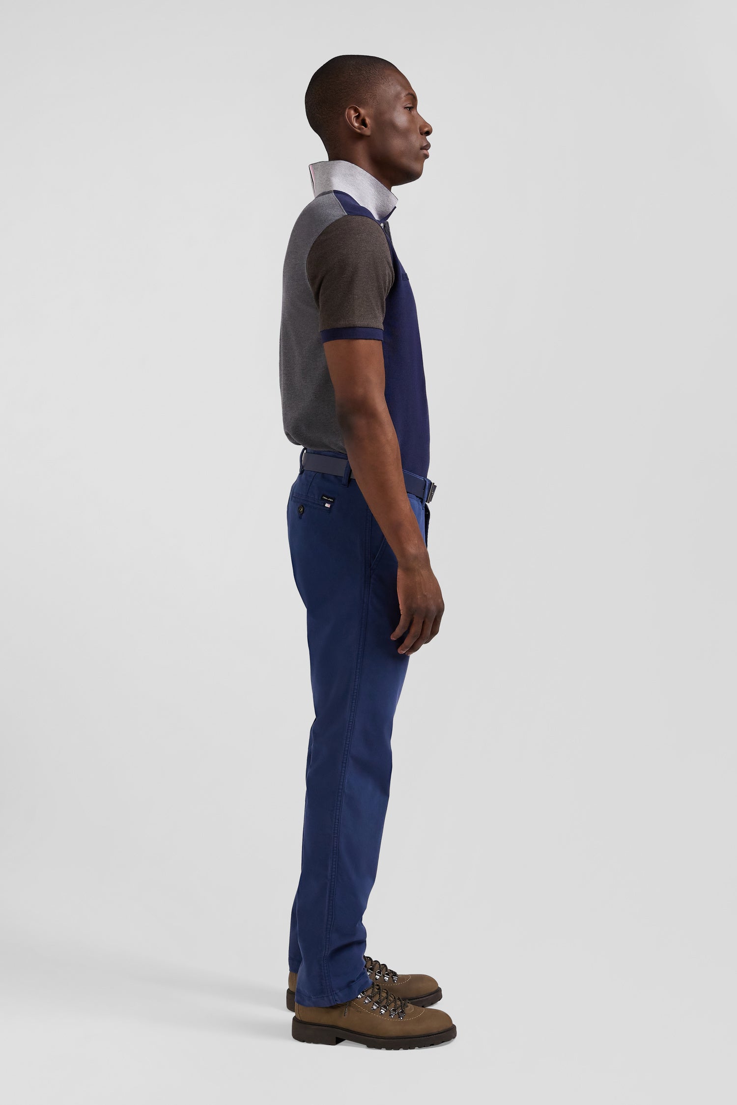 Pantalon chino bleu en gabardine de coton stretch coupe Regular