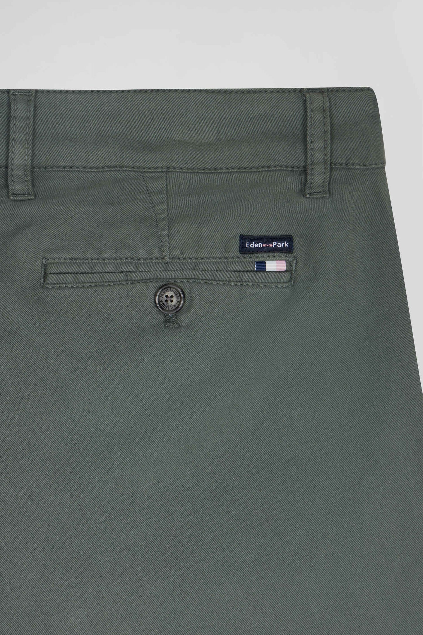 Pantalon chino gris en gabardine de coton stretch coupe Regular