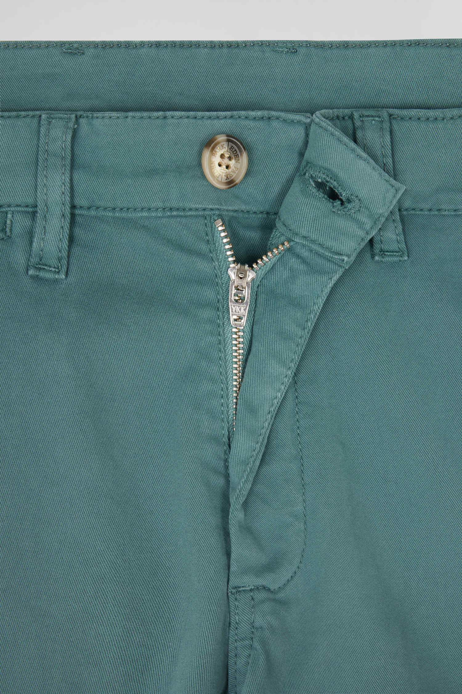 Pantalon chino vert en gabardine de coton stretch coupe Regular