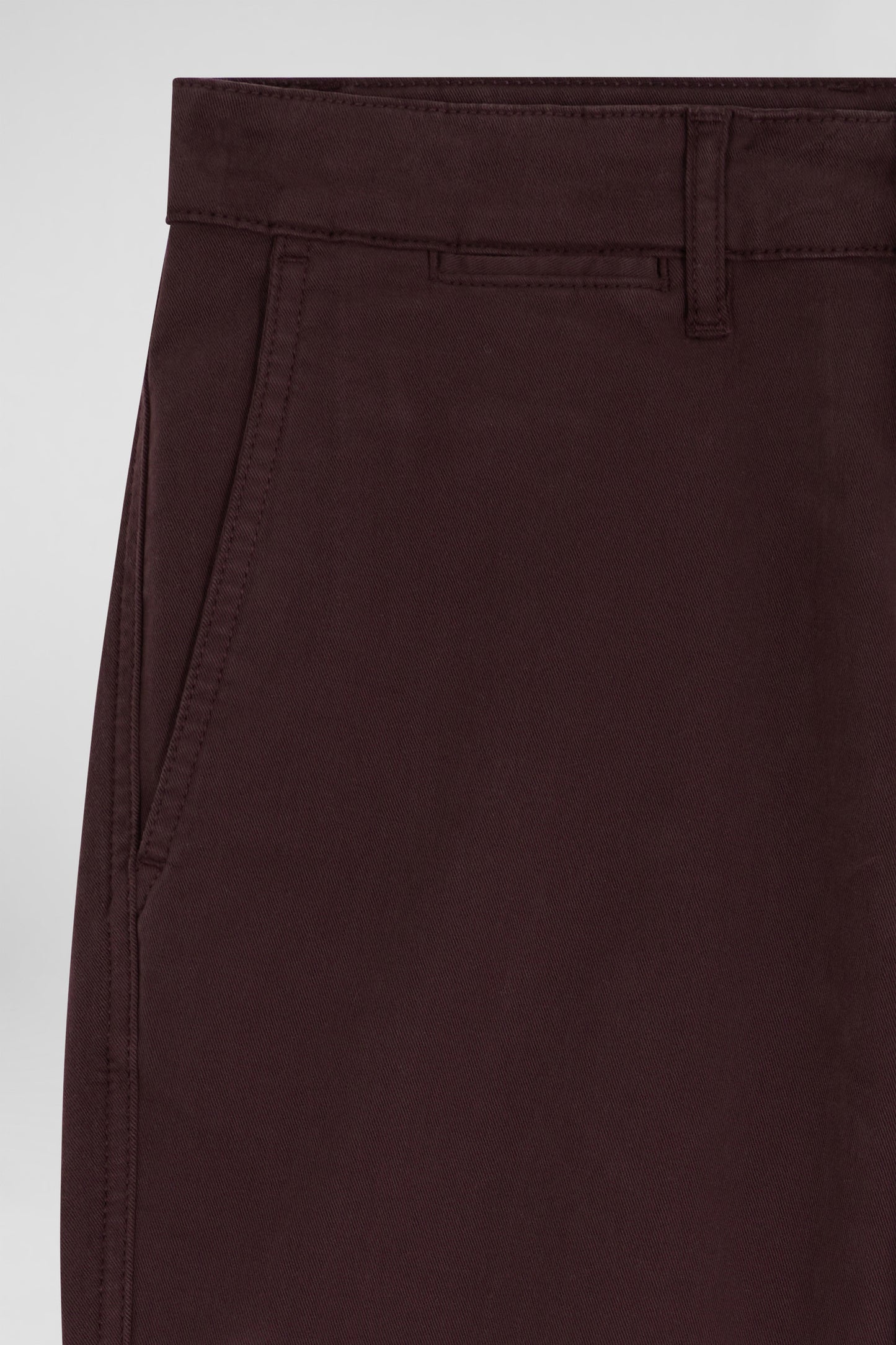 Pantalon chino bordeaux en gabardine de coton stretch coupe Regular