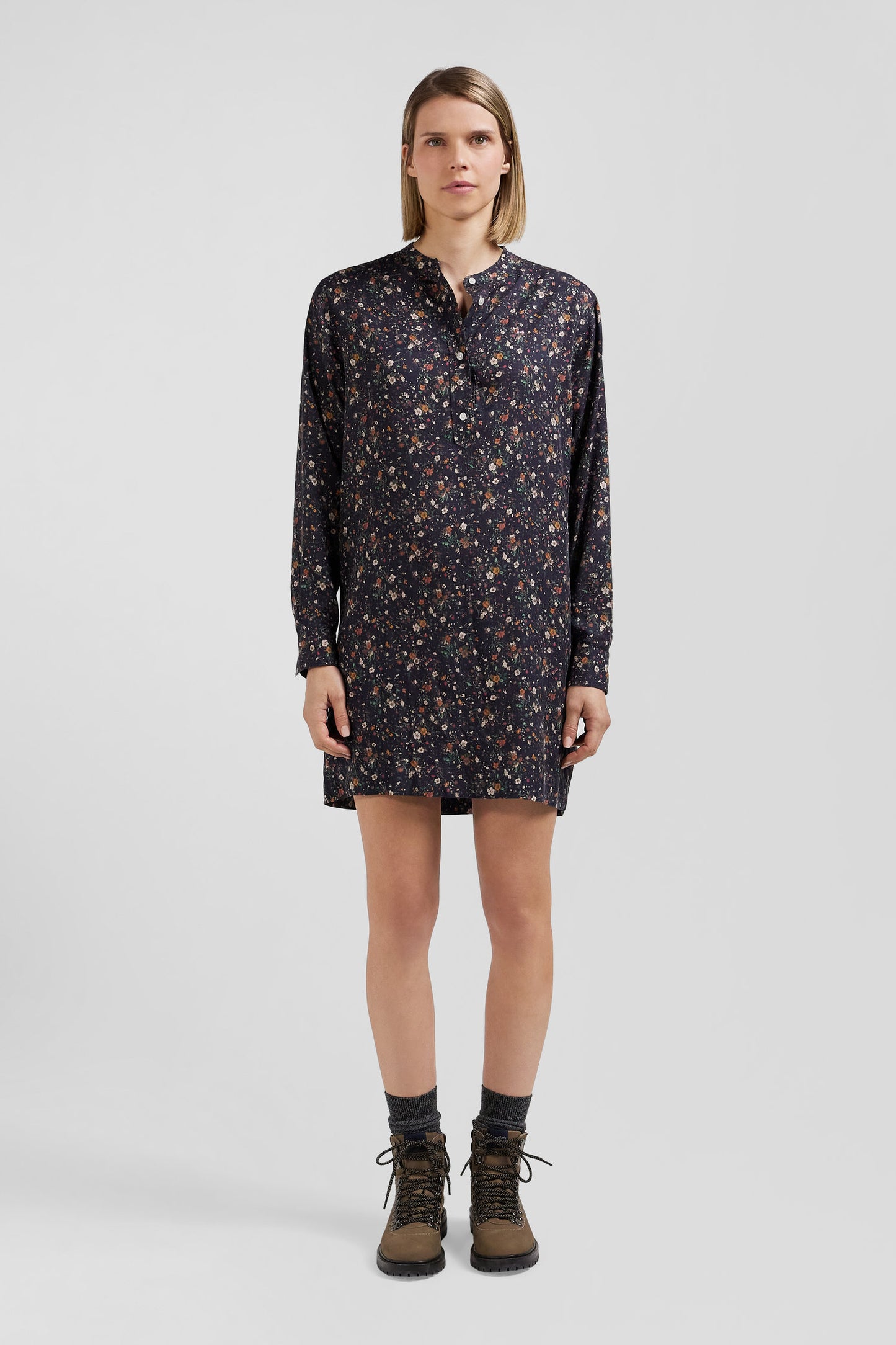 Robe chemise en lyocell noir à imprimé floral