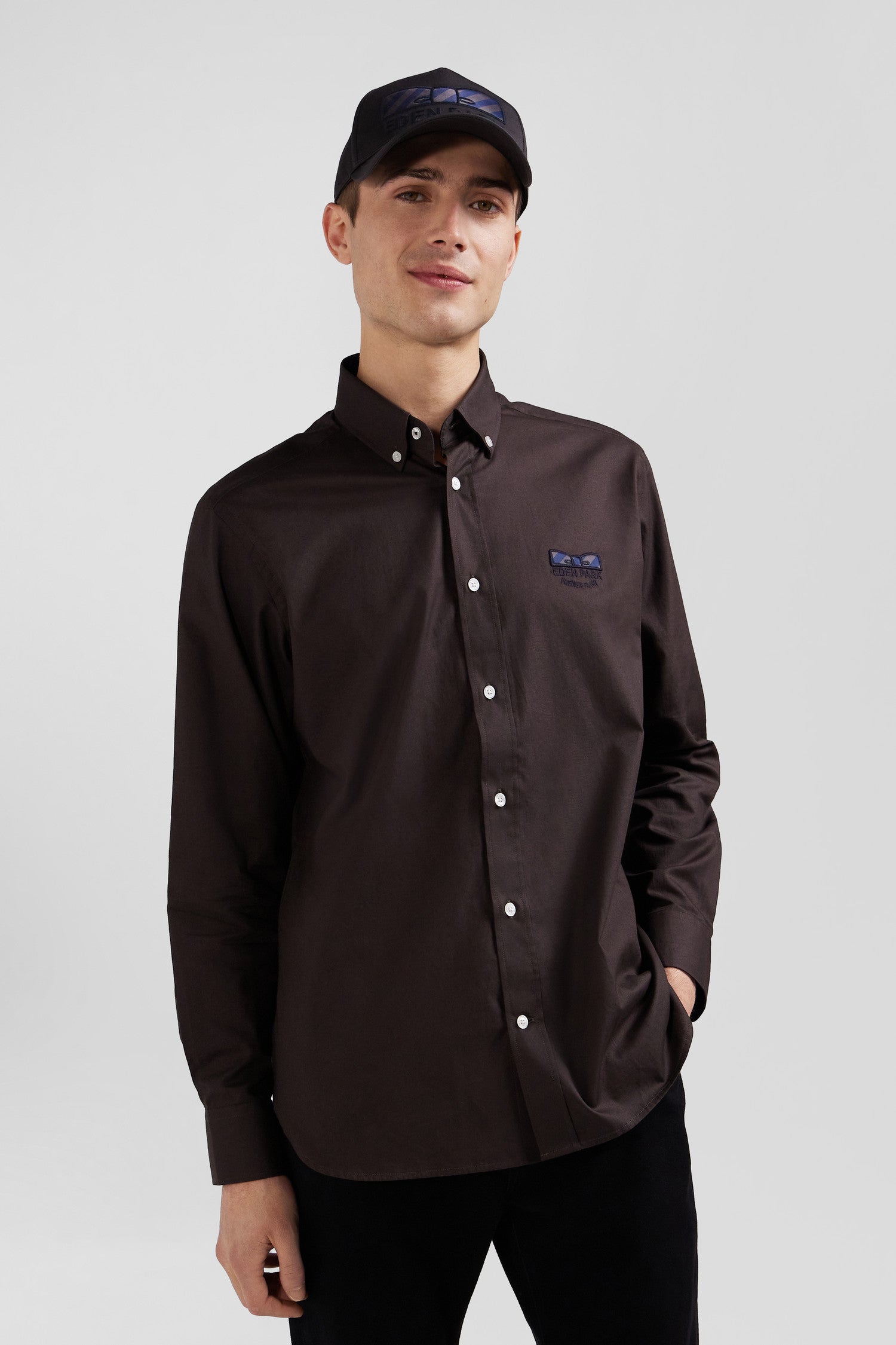 Chemise en coton Oxford marron nœud papillon cerclé coupe Regular