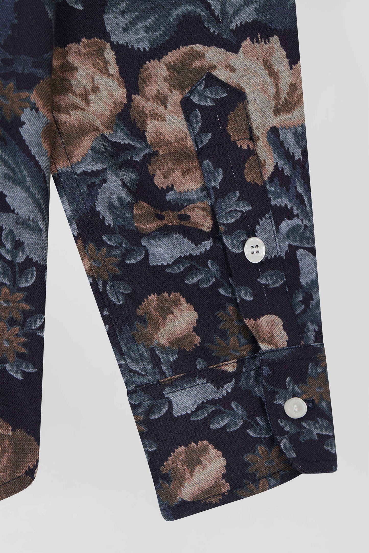 Chemise en flanelle de coton bleu marine imprimé floral coupe Relaxed