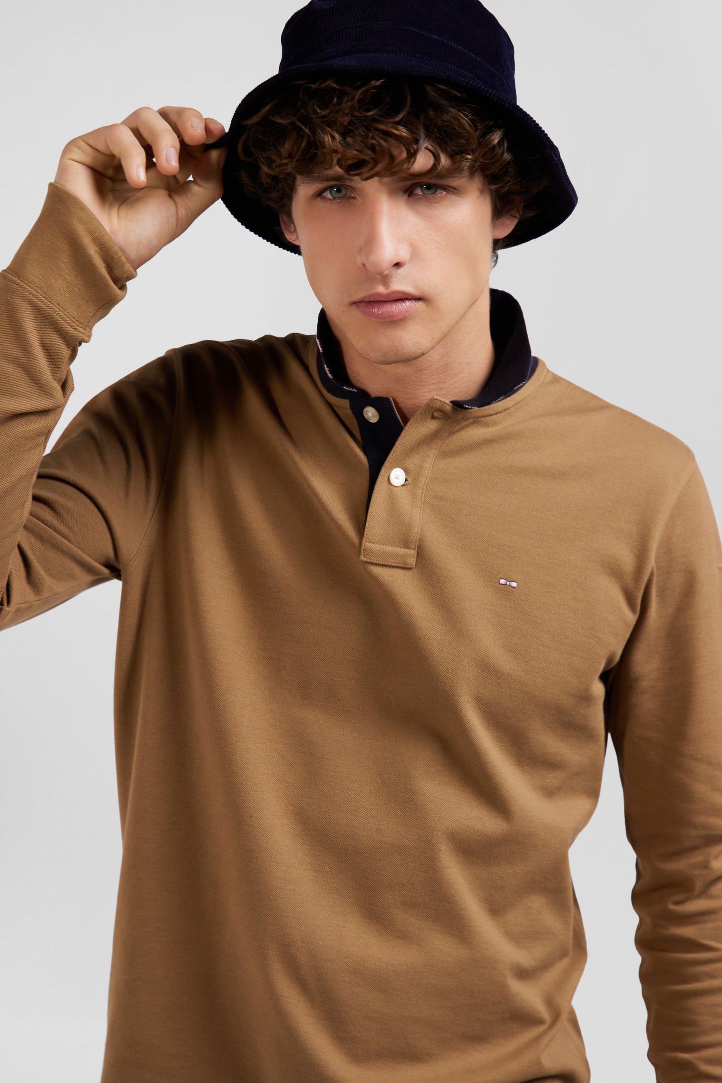 Long-sleeved polo shirt in hazelnut cotton piqué with ring collar Regular fit