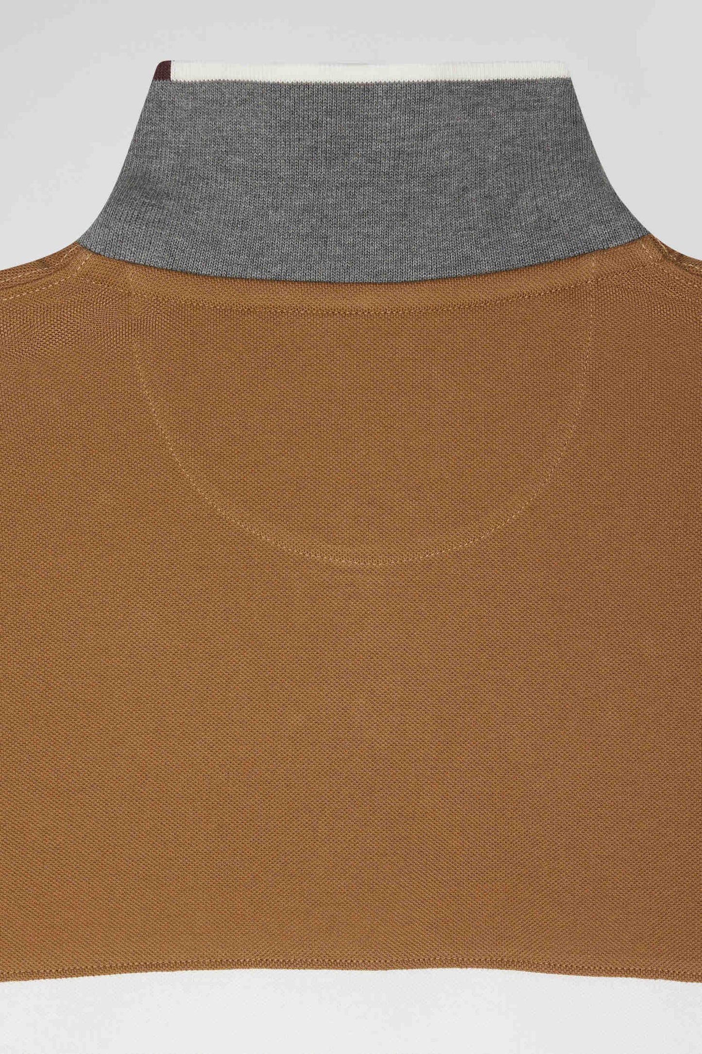 Long-sleeved colorblock polo shirt in hazelnut cotton piqué, regular fit