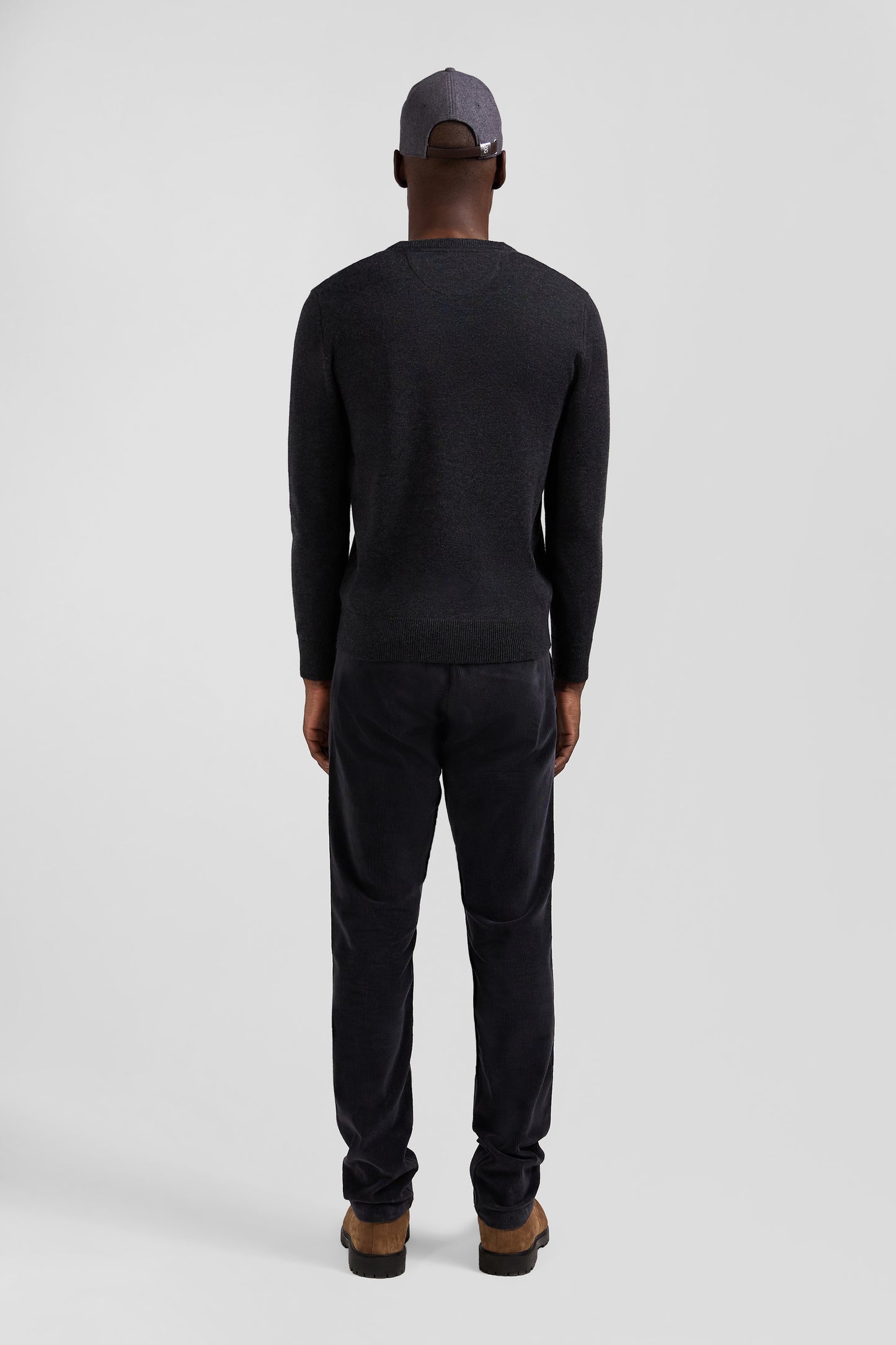 Regular anthracite grey wool and cotton V-neck jumper with striped details