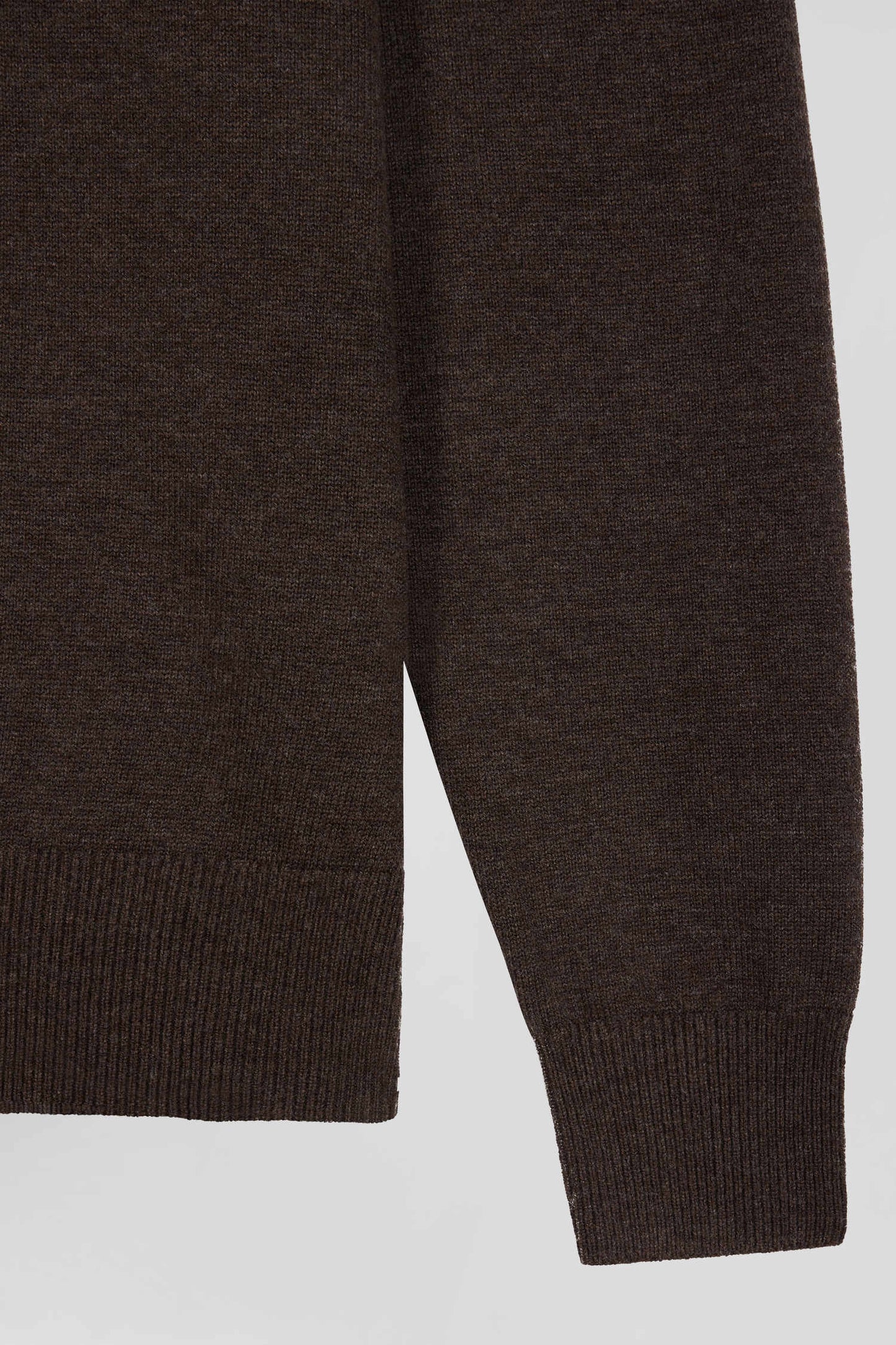 Regular brown wool and cotton V-neck jumper with striped details