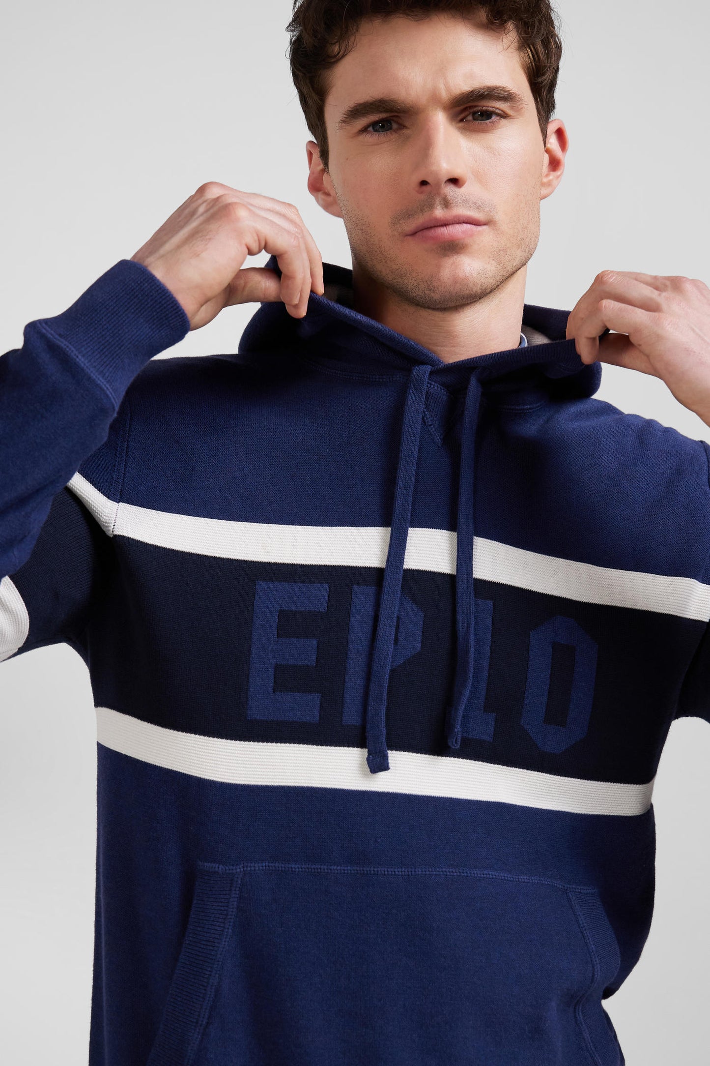 Pull à capuche en coton bleu foncé jacquard EP10 coupe Regular