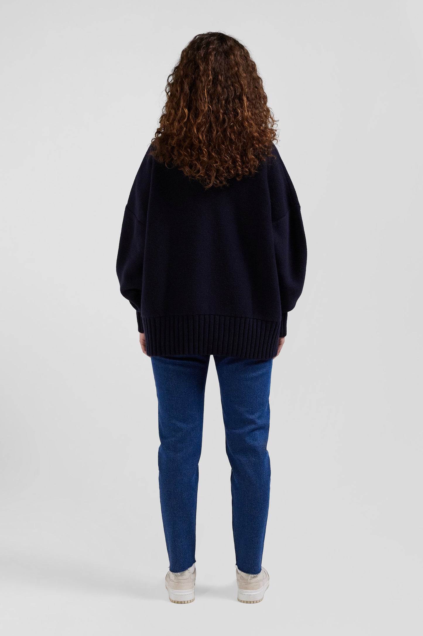 Pull col roulé en laine mélangée bleu marine coupe Oversized