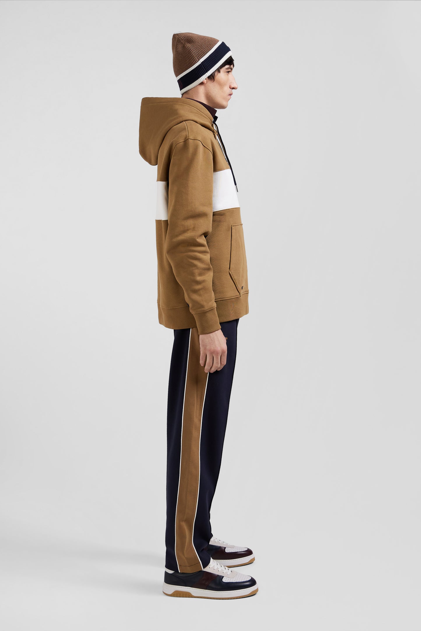 Colorblock hooded sweatshirt in hazelnut cotton Relaxed fit