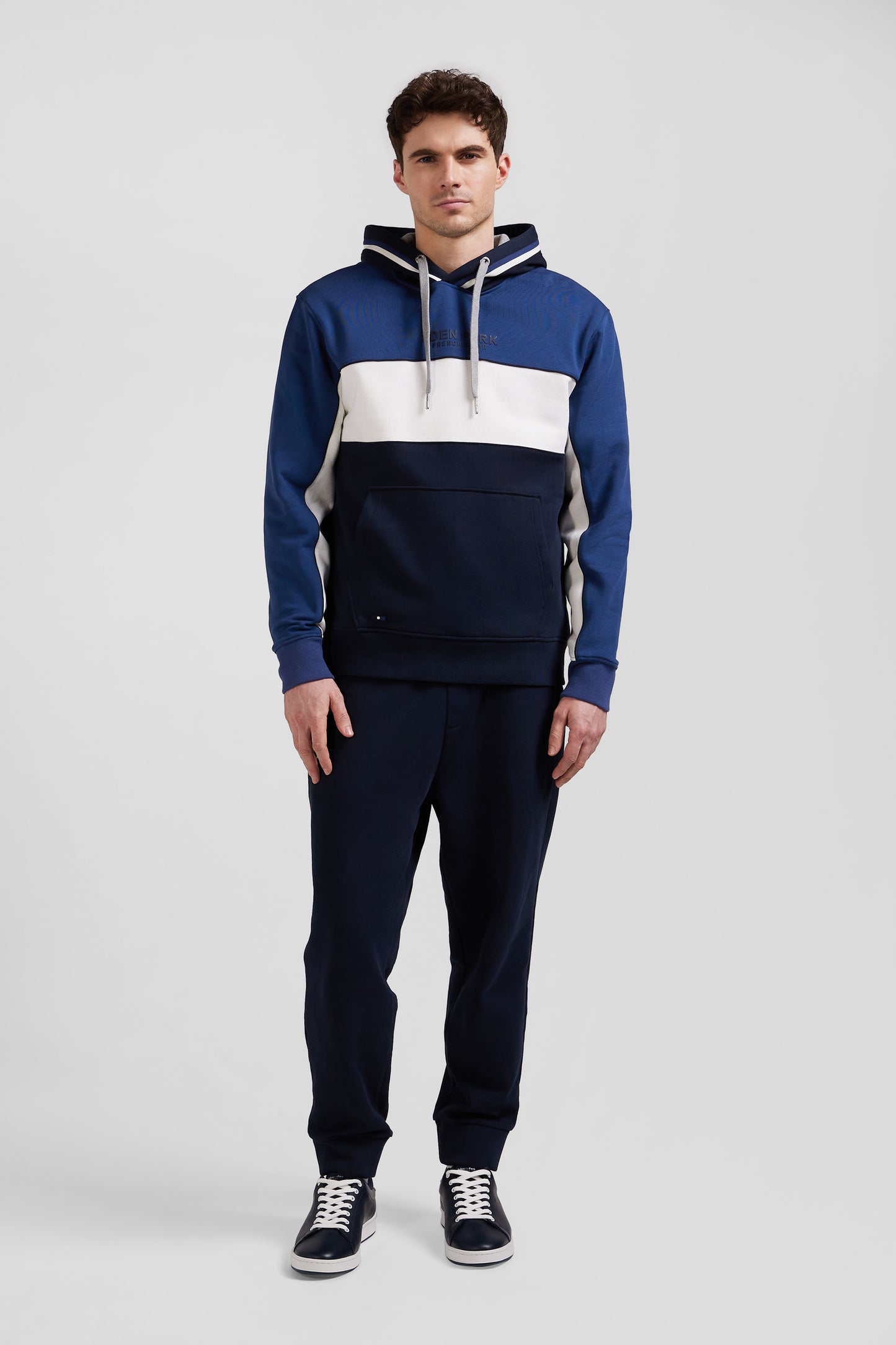 Sweatshirt à capuche tricolore en coton bleu foncé coupe Relaxed