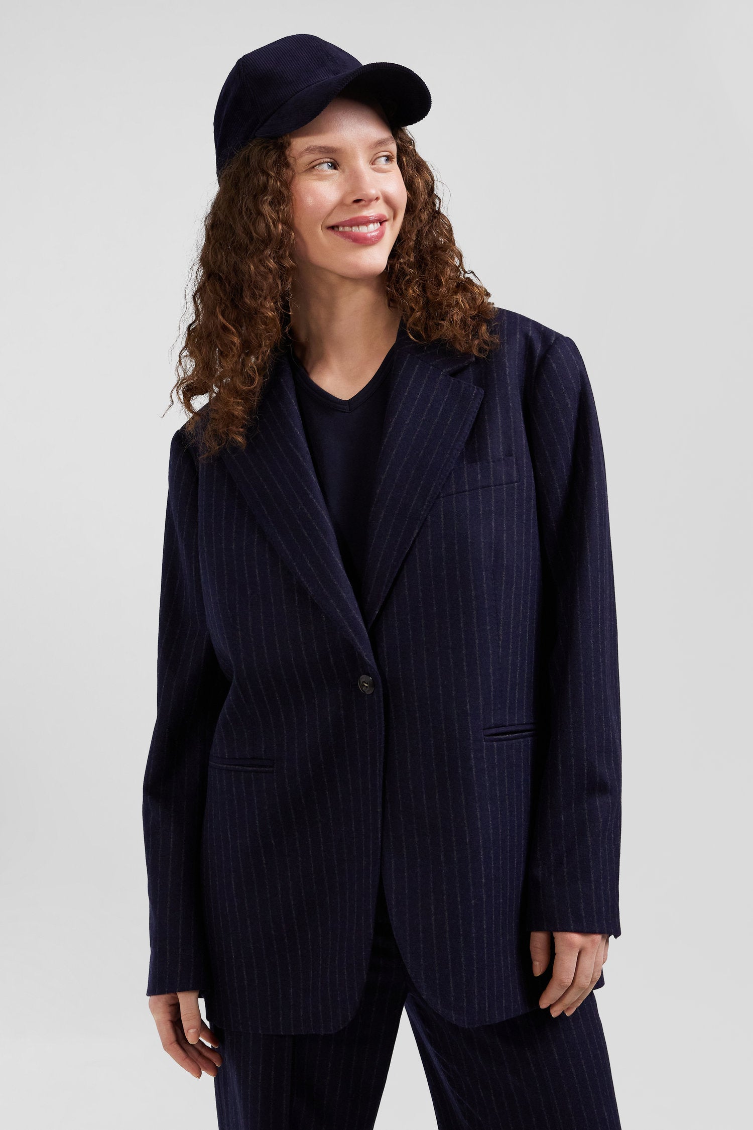 Veste blazer en laine bleu marine rayée coupe Oversized