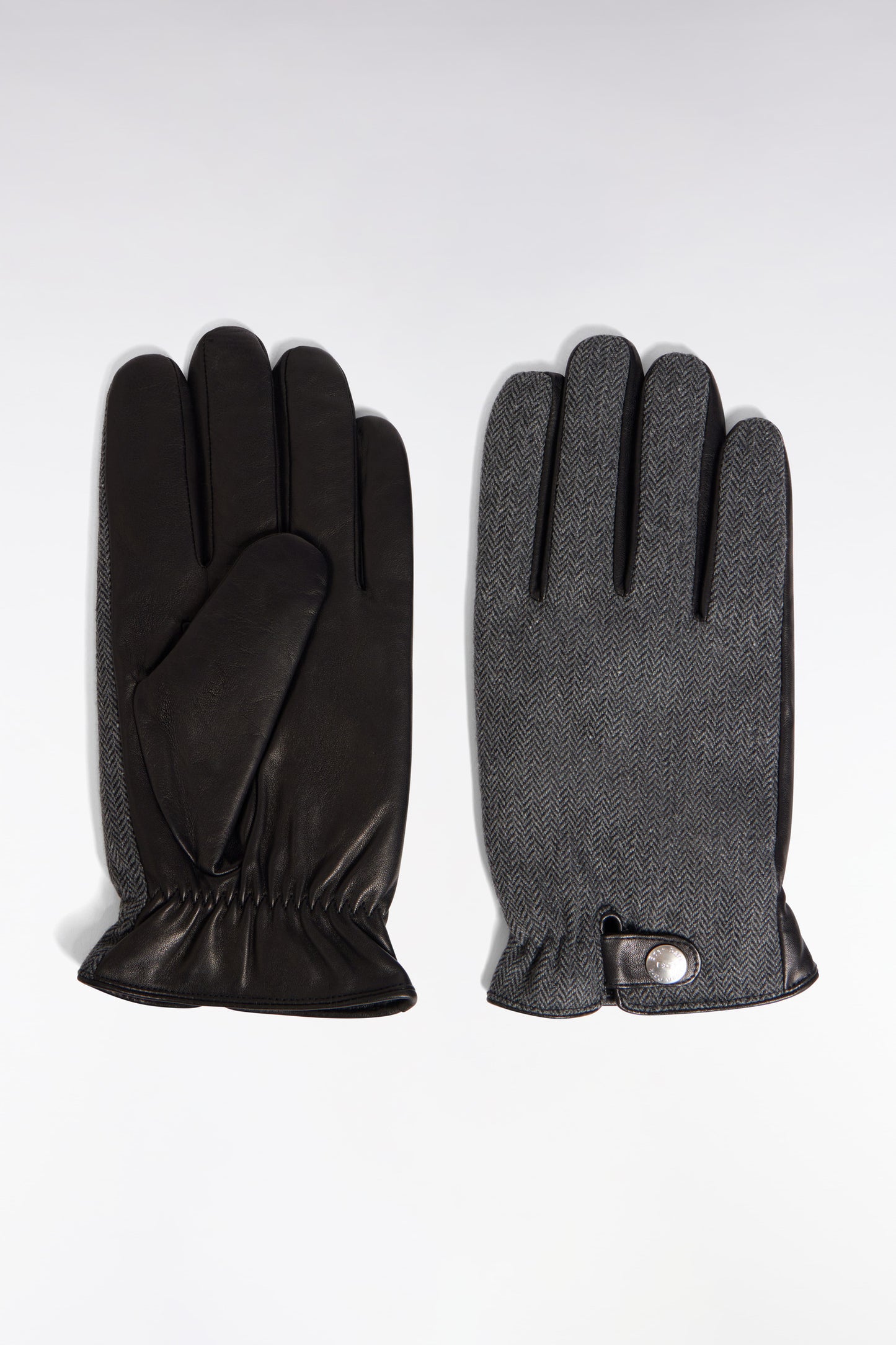 Gants cuir et chevrons noirs