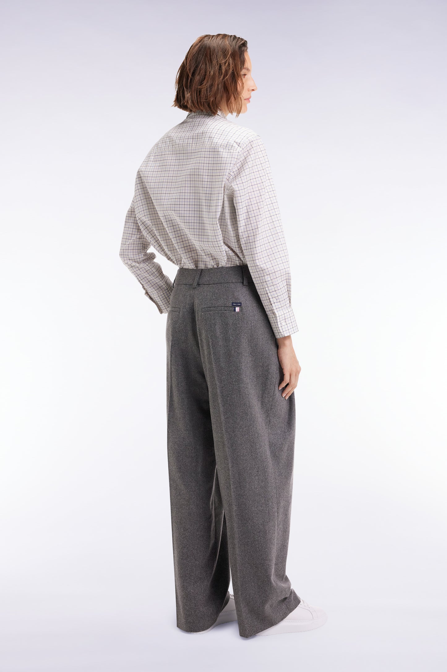 Pantalon de costume à jambes larges en flanelle de laine gris