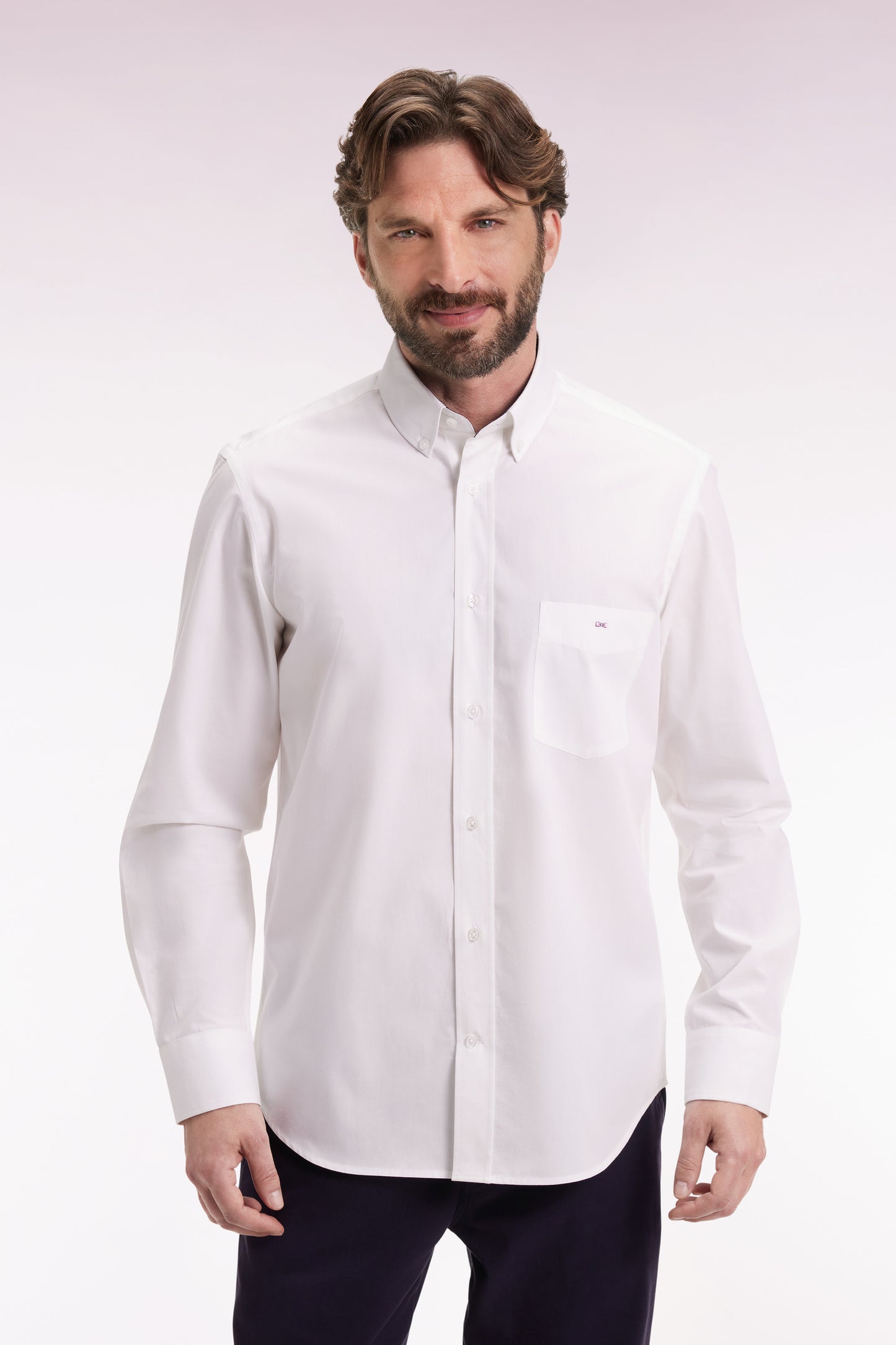 Chemise en coton blanc à coudière imprimées coupe droite
