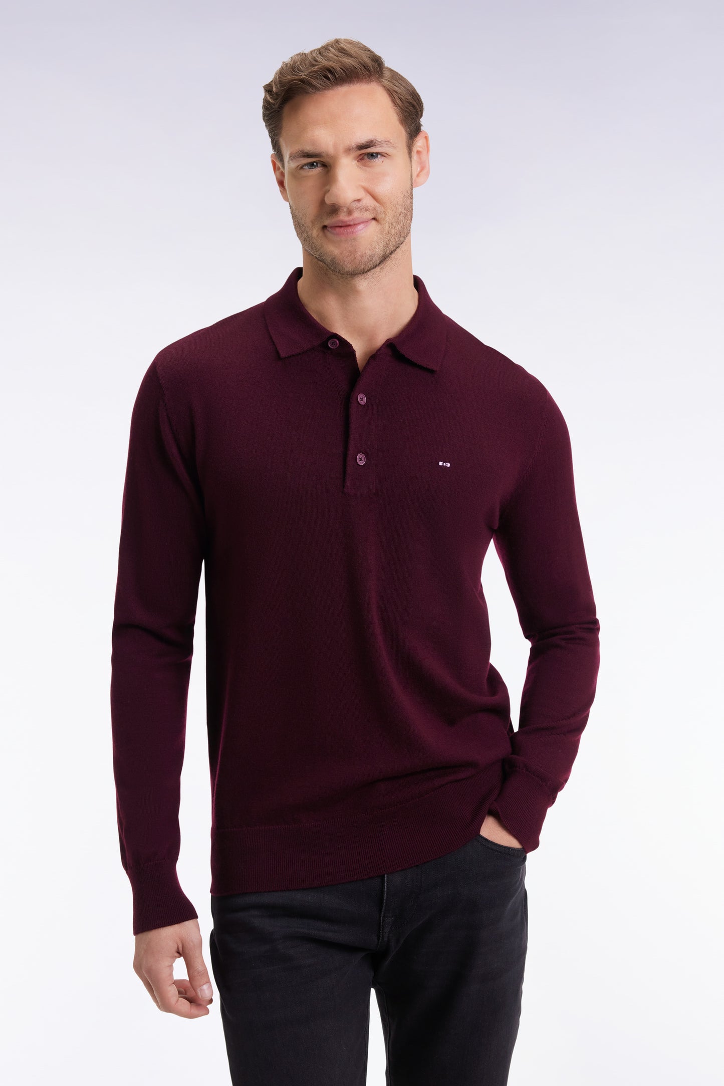 Jersey-neck sweater in burgundy merino wool
