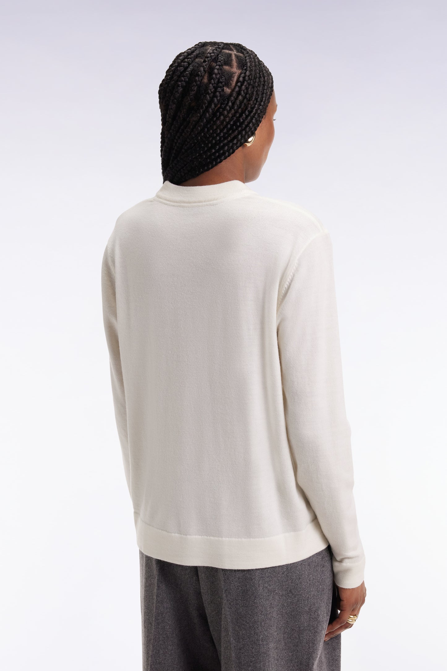 Round-neck sweater in ecru merino wool