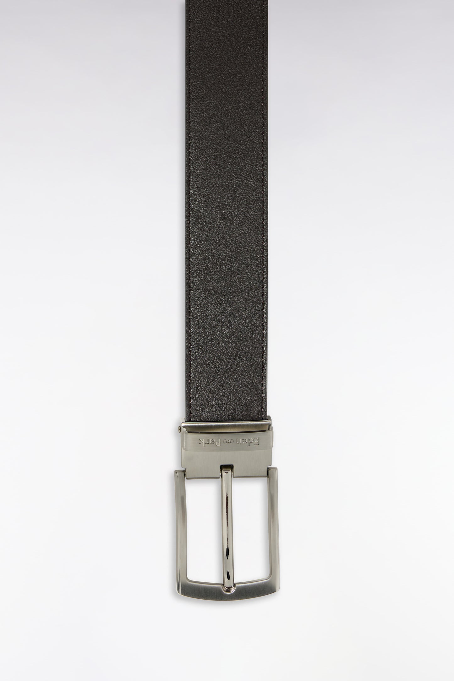 Coffret ceinture en cuir réversible et boucles doubles en métal argenté