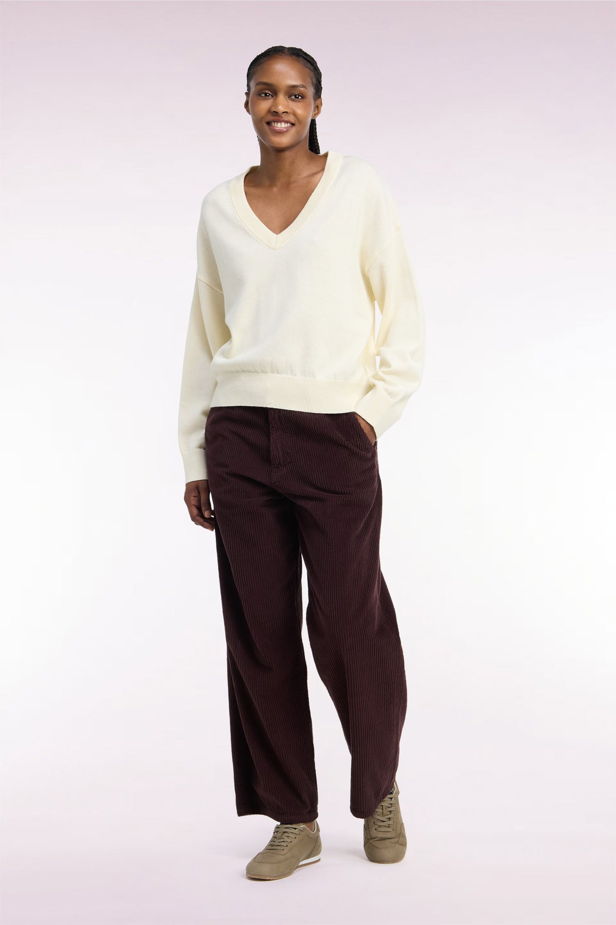 Pantalon en velours côtelé marron coupe droite