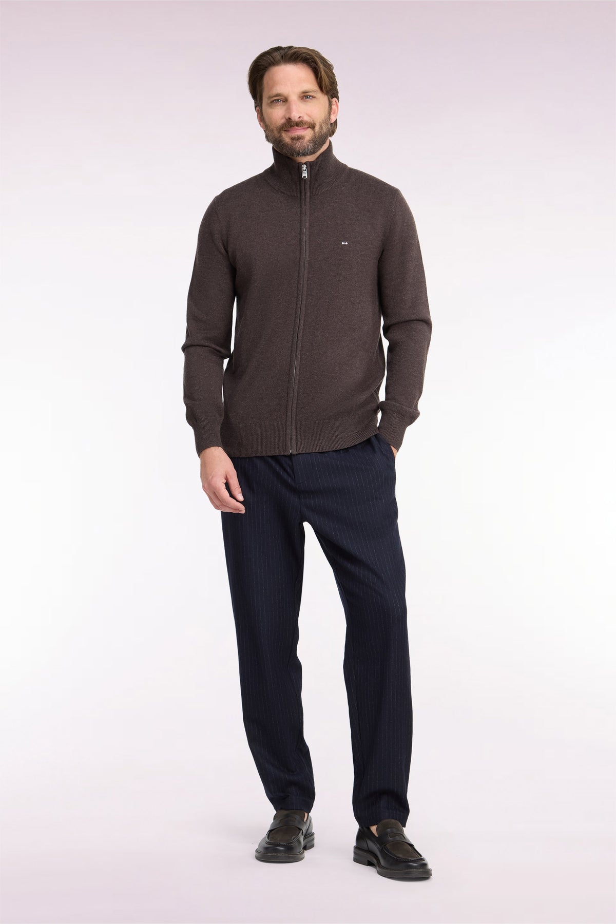 Pantalon à taille élastiquée façon flanelle rayée marine