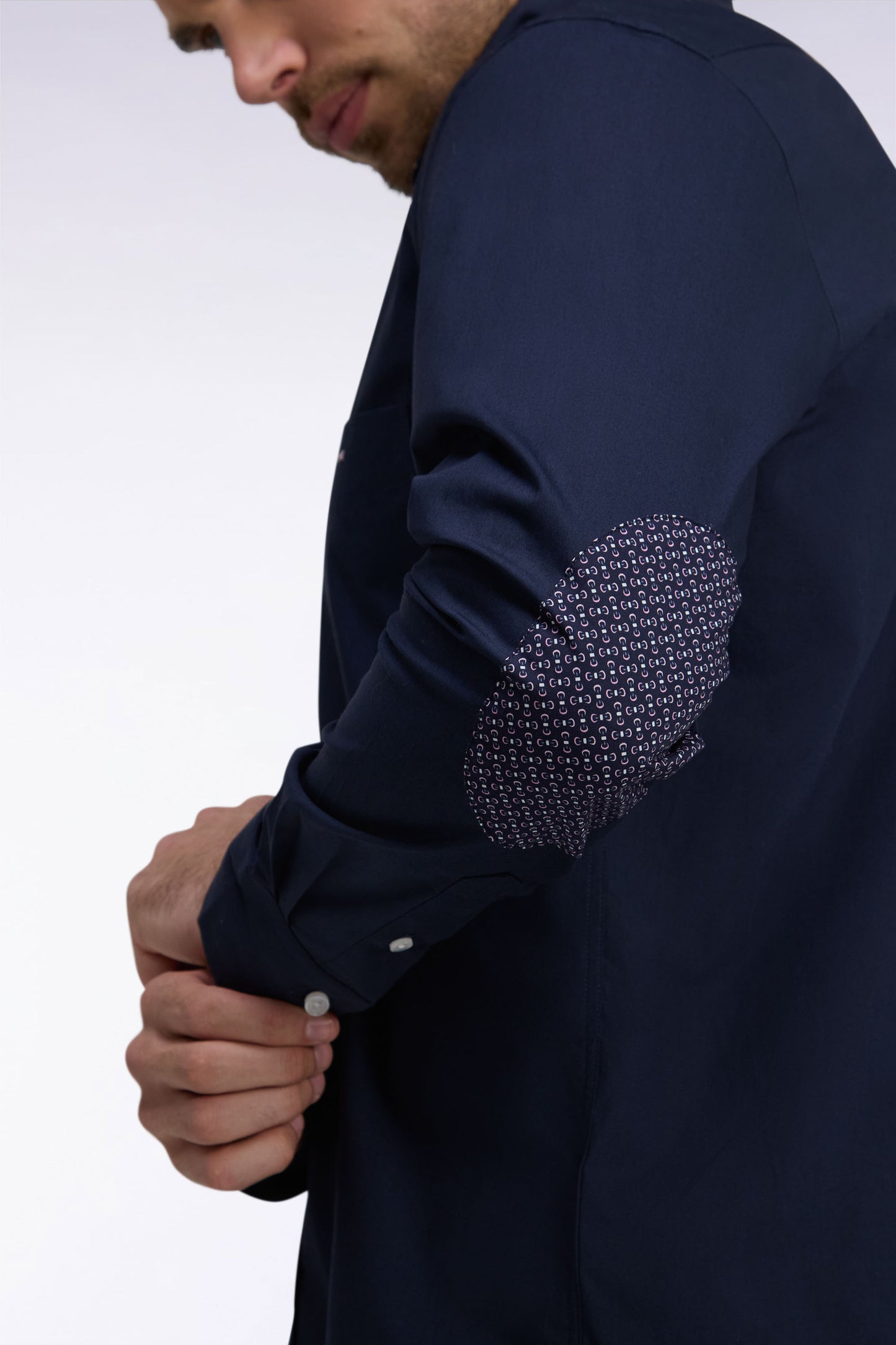 Chemise en coton marine à détails micromotifs coupe droite