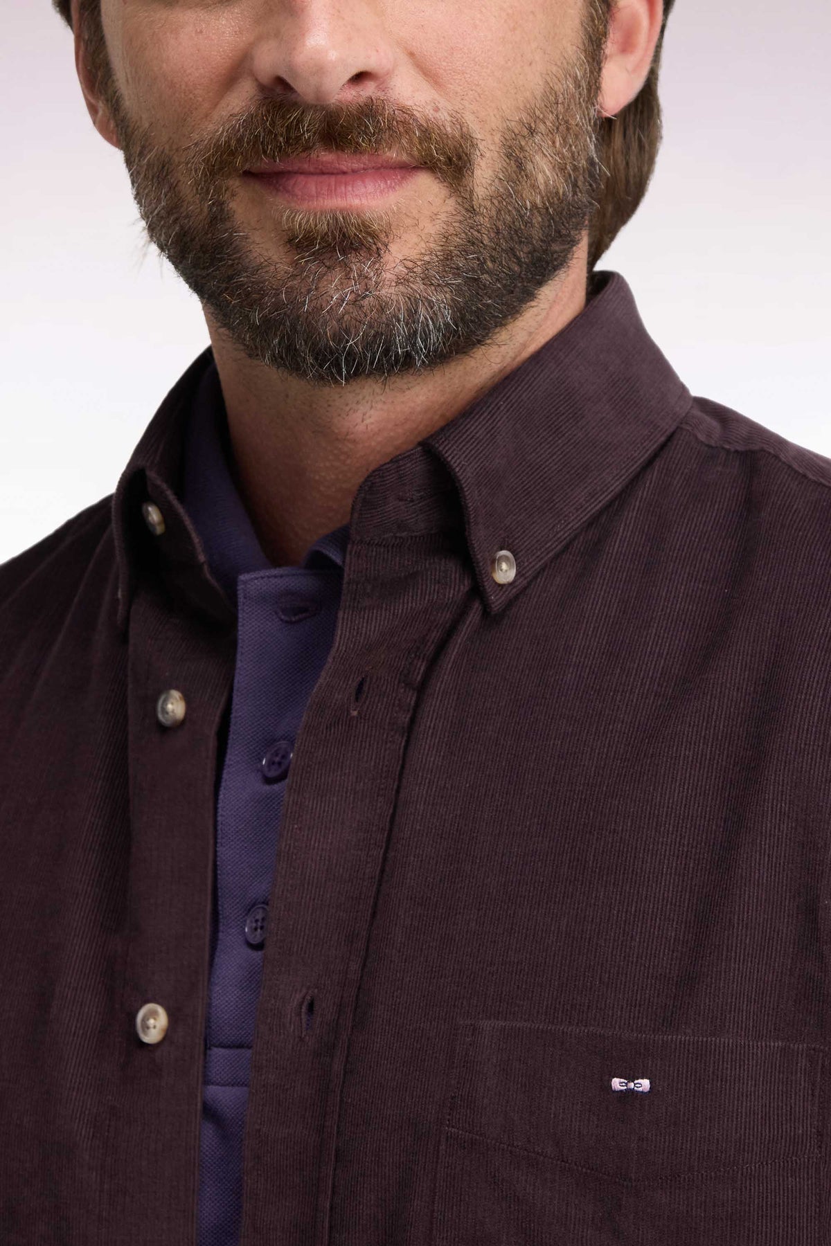 Chemise en coton côtelé chocolat coupe droite