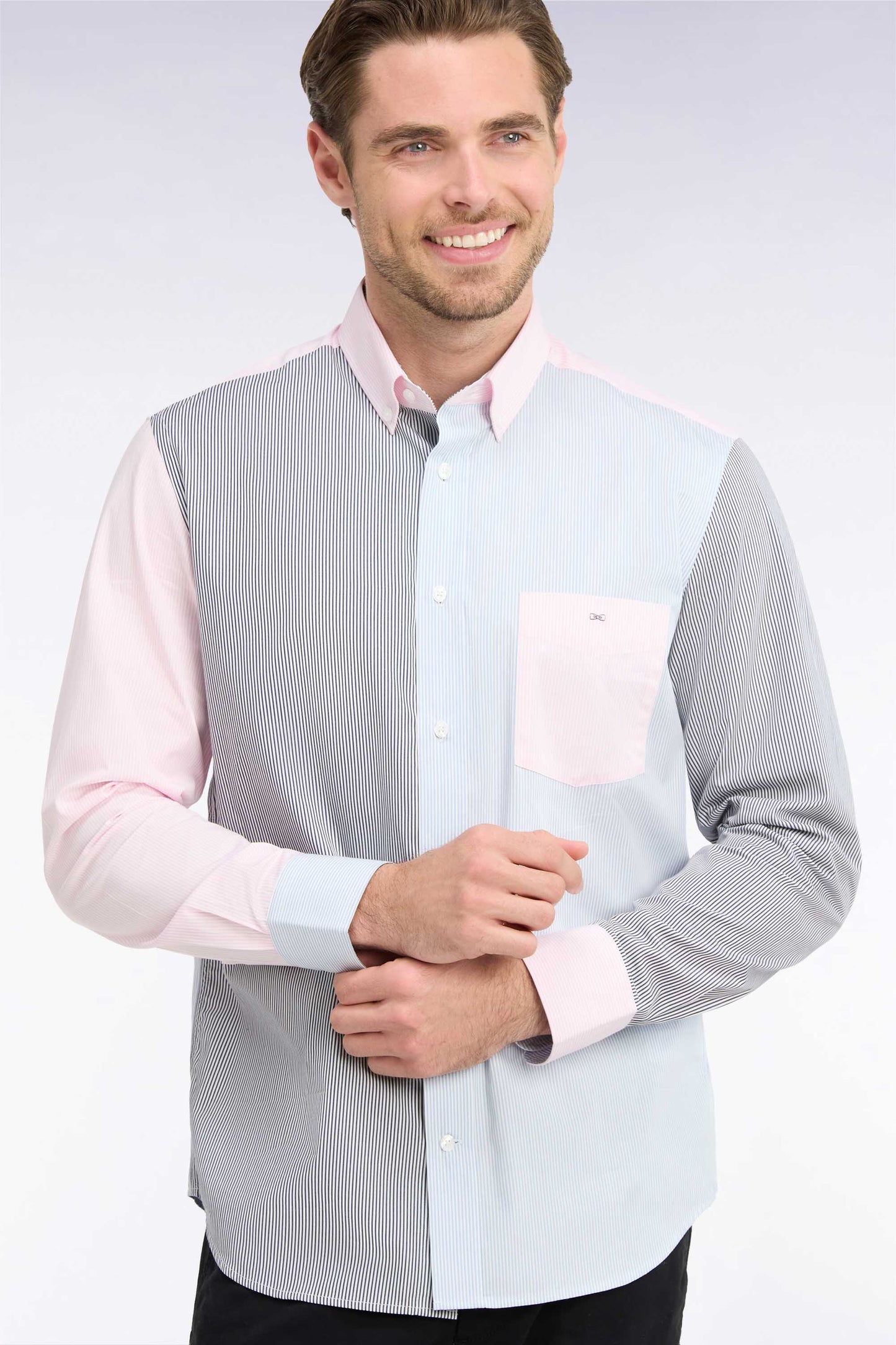 Chemise rayée en coton tricolore coupe droite