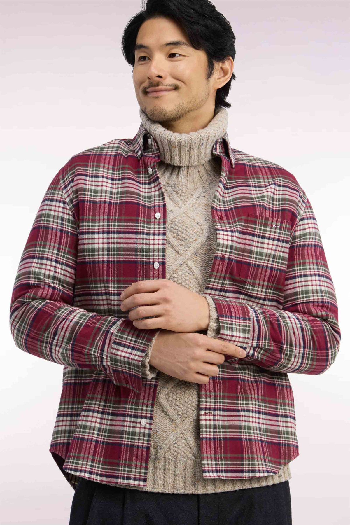 Chemise en flanelle de coton rouge à carreaux coupe droite