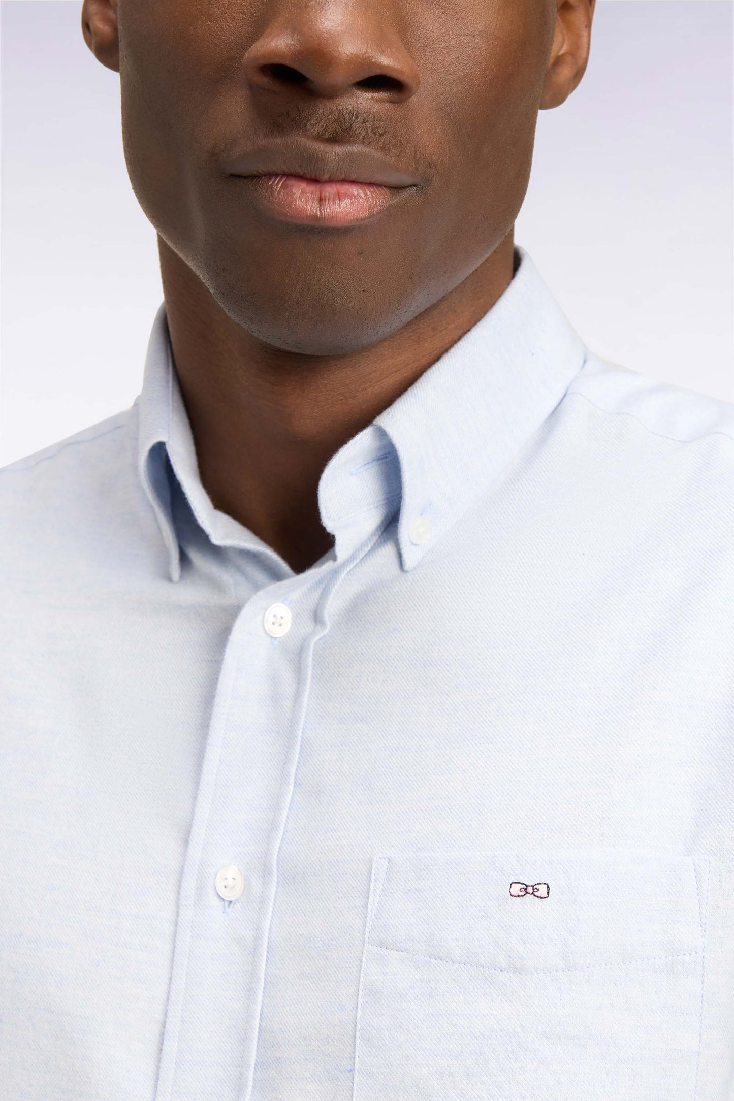 Chemise unie en coton gris coupe droite