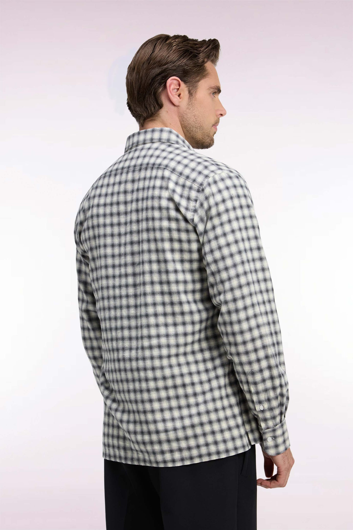 Chemise en coton à carreaux écrue coupe droite